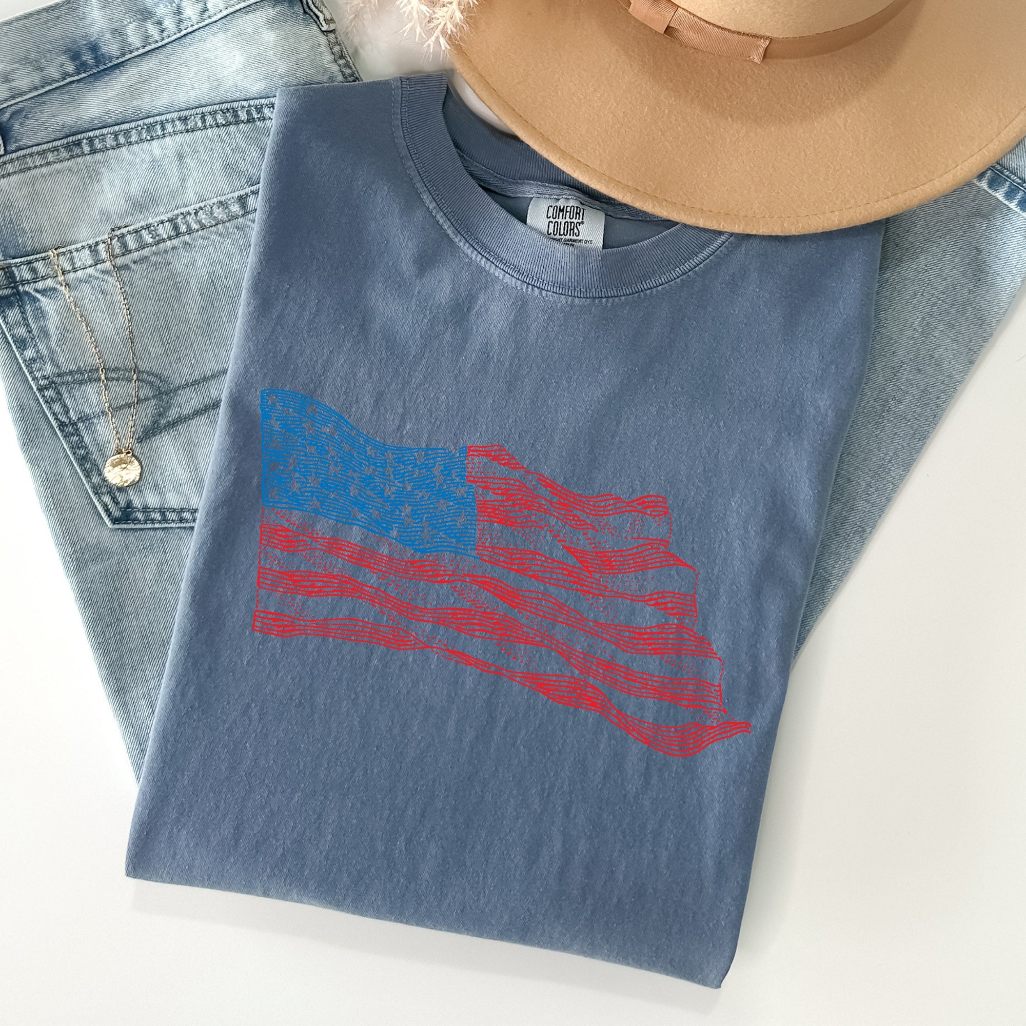American Flag Illustration Patriotic 4th Of July Vintage Style Comfort Colors Tee