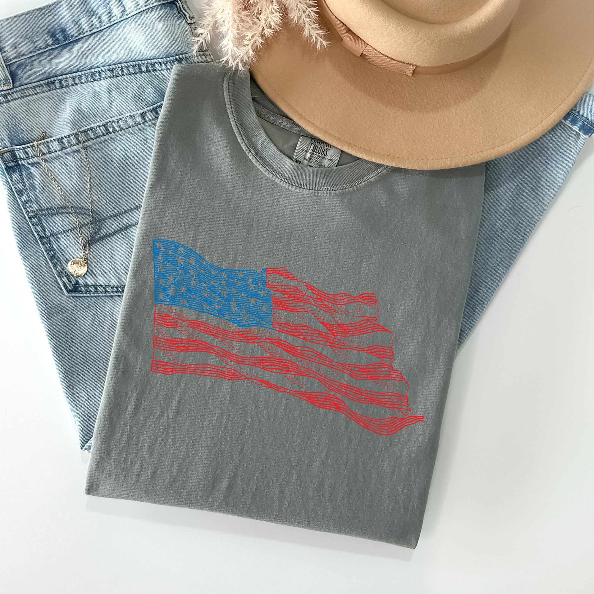 American Flag Illustration Patriotic 4th Of July Vintage Style Comfort Colors Tee