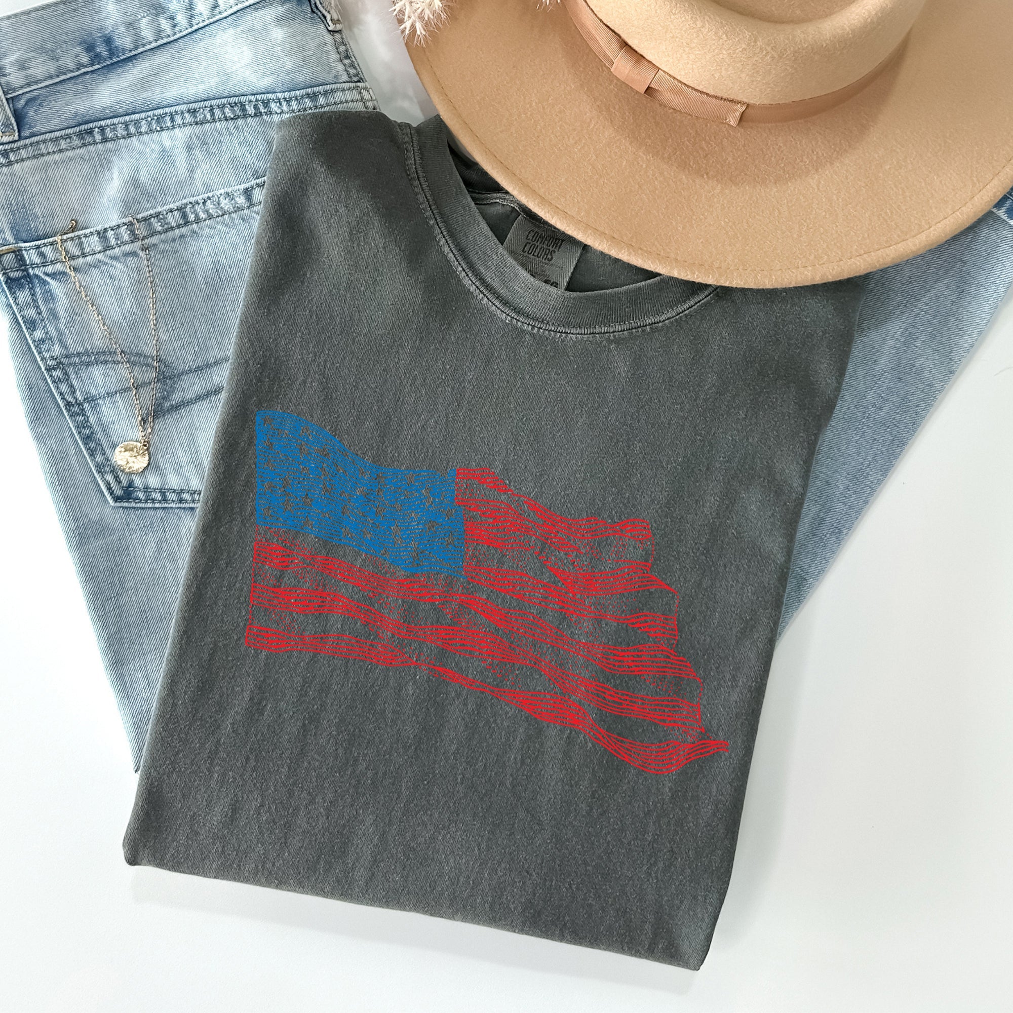 American Flag Illustration Patriotic 4th Of July Vintage Style Comfort Colors Tee