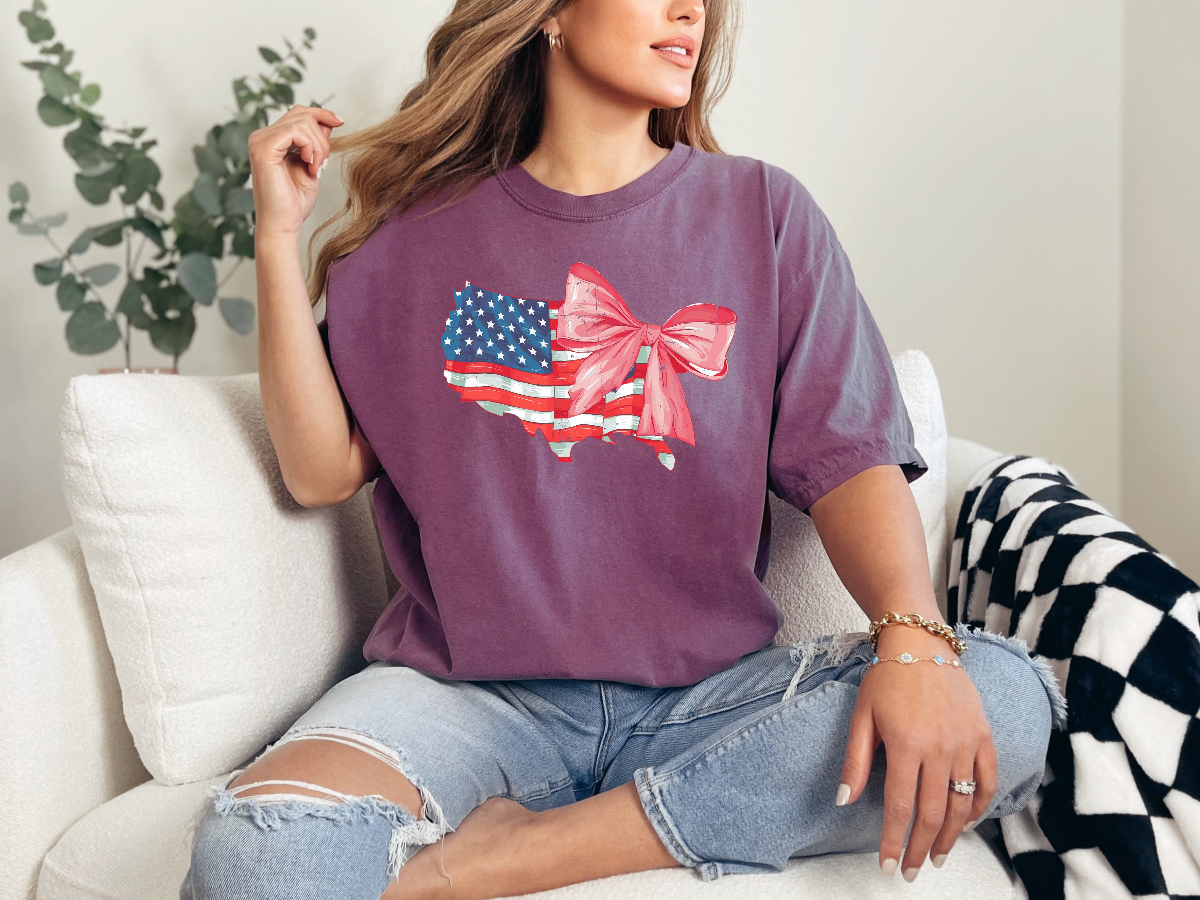 Coquette American Flag Bow Ribbon USA Independence Day Retro Vintage Comfort Colors Tee