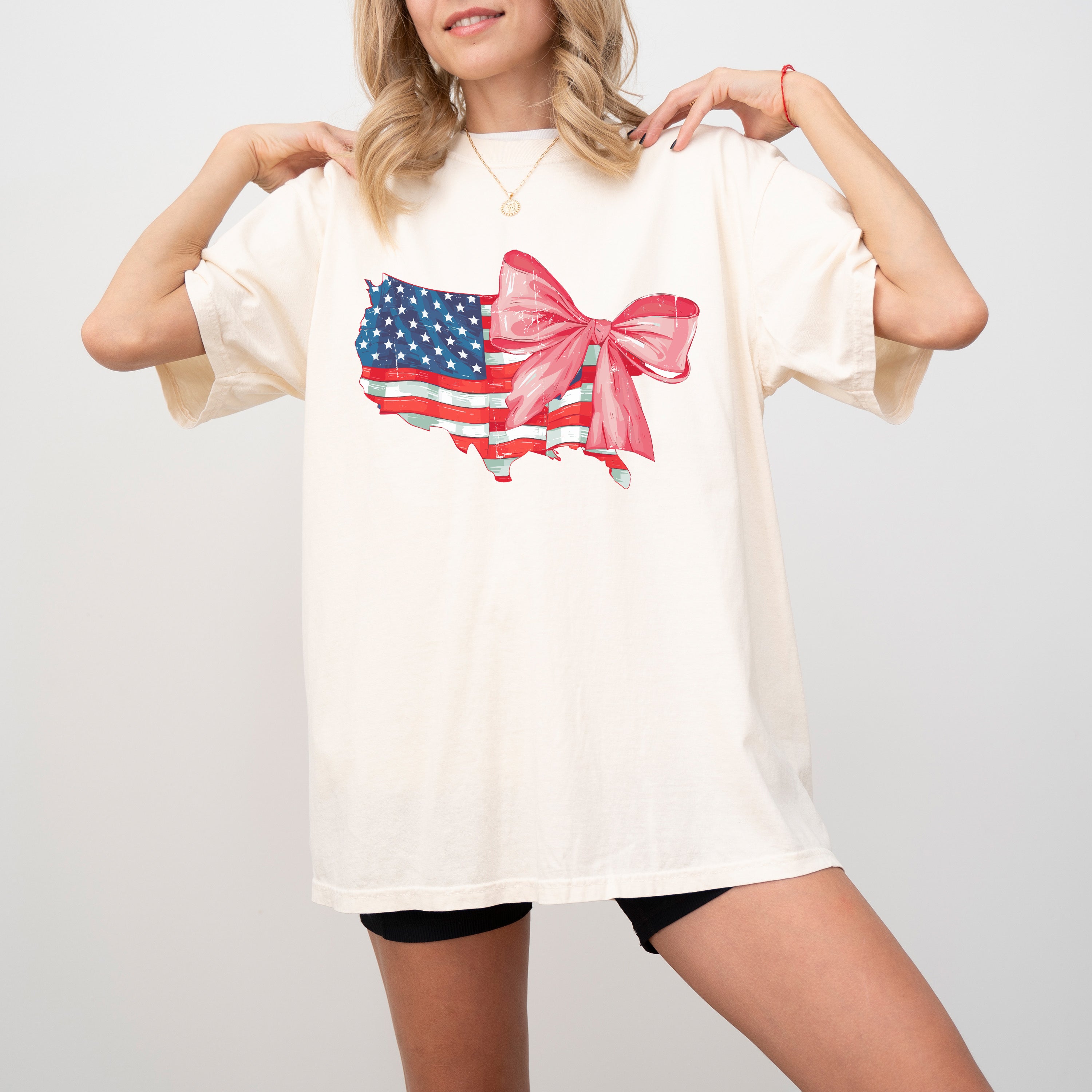 Coquette American Flag Bow Ribbon USA Independence Day Retro Vintage Comfort Colors Tee