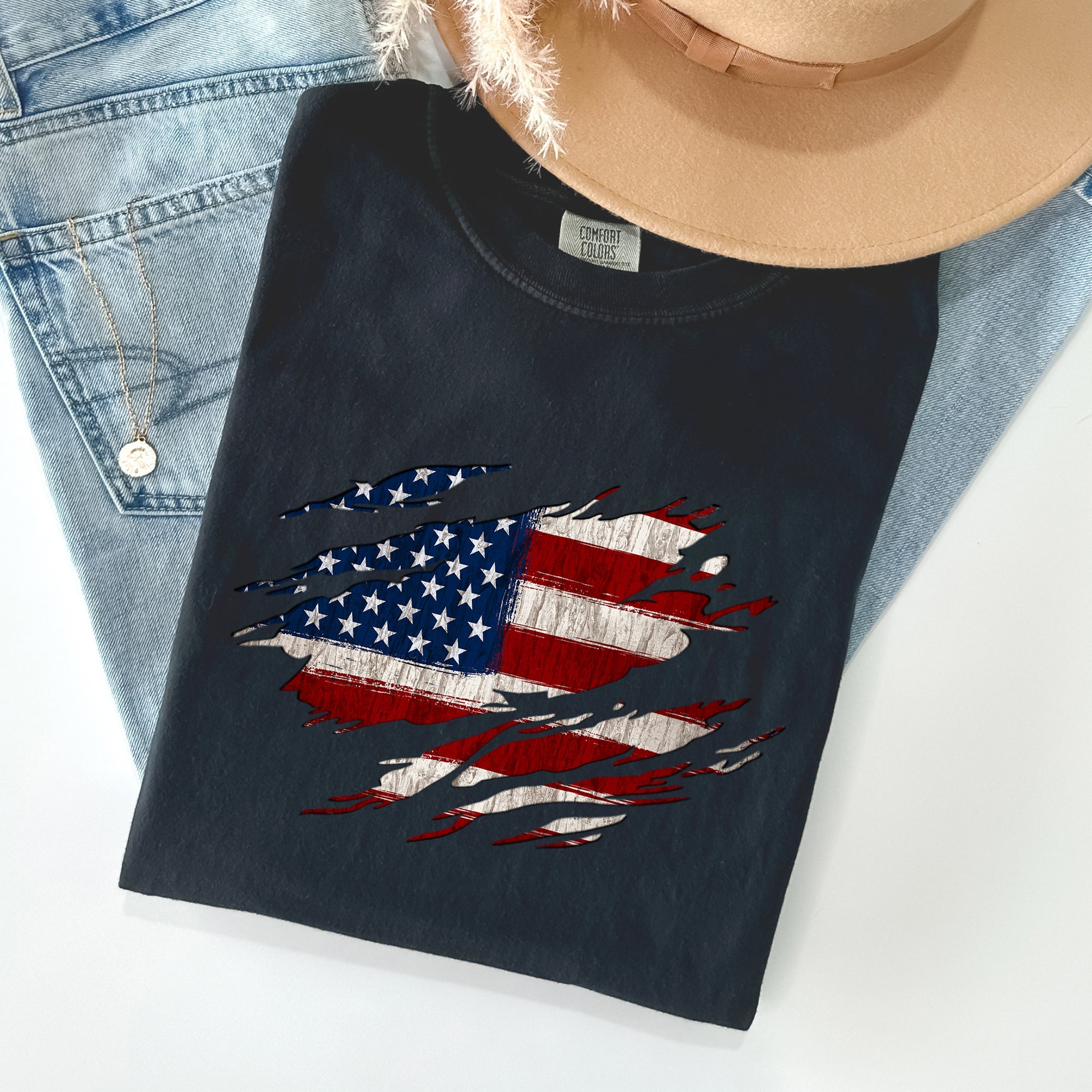 American Flag Patriotic 4th Of July Vintage Flag Day Celebration Emblem Comfort Colors Tee