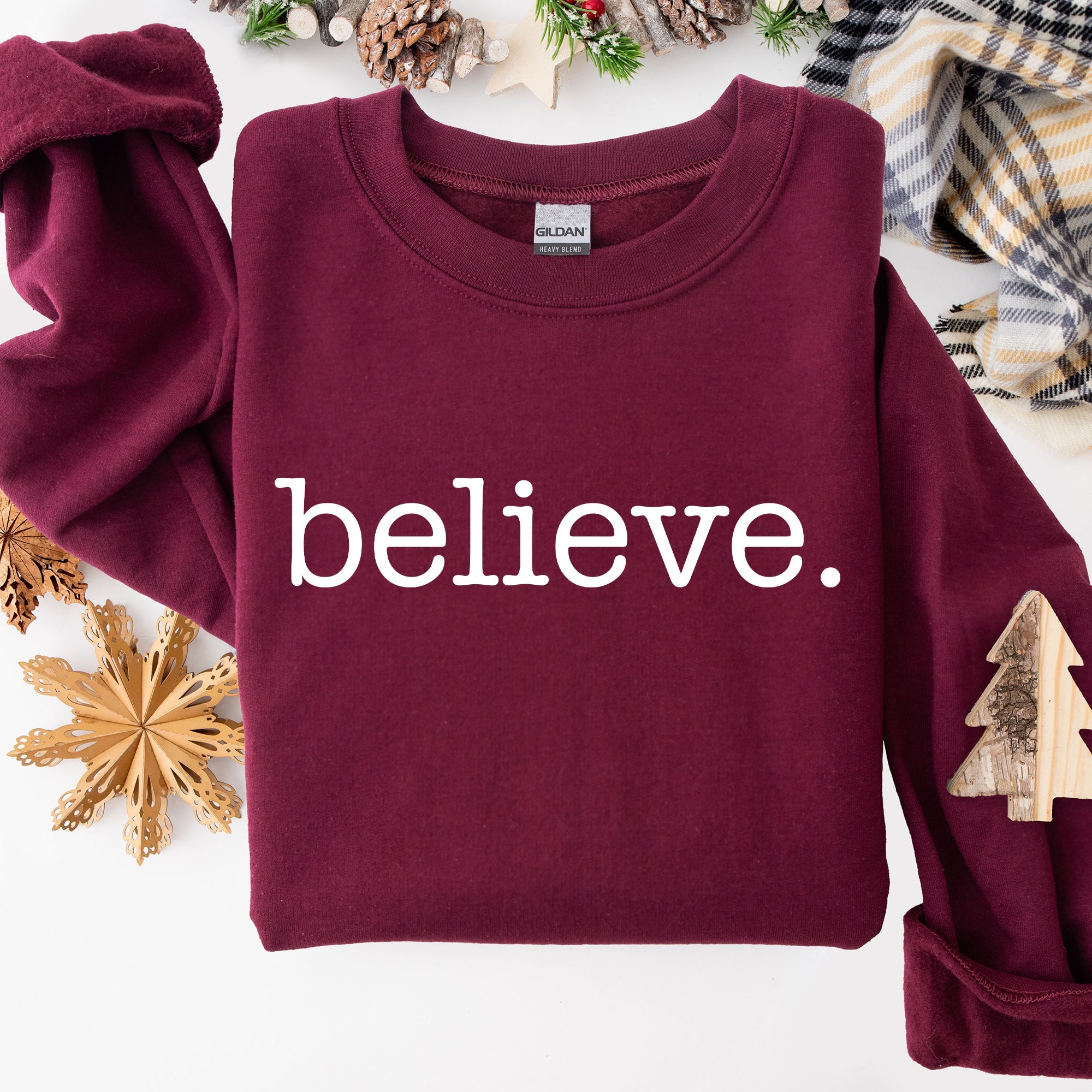 Believe Classic Minimalist Christmas Winter Snow Santa Xmas Cozy Festive Holidays Sweatshirt