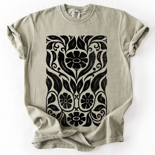 Big Bloom Daisy Flower Vintage Boho Watercolor Nature Design Deluxe Comfort Colors Tee