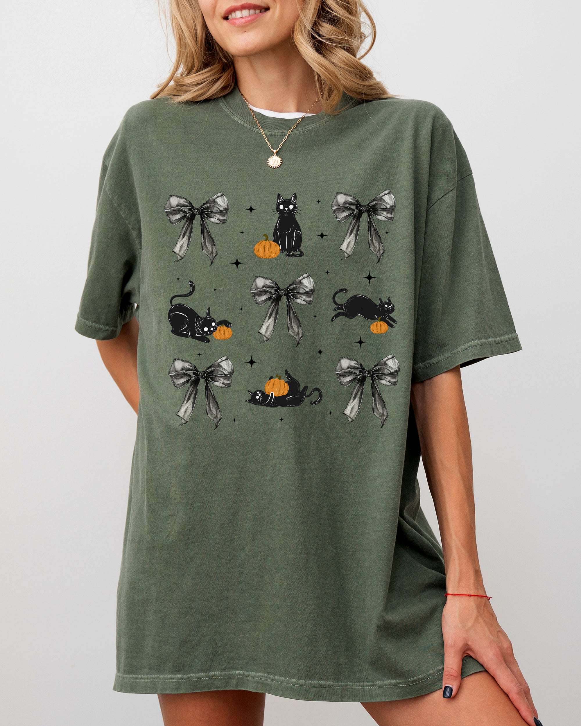 Black Cat Coquette Ribbons And Bows Halloween Autumn Vintage Edition Comfort Colors Tee