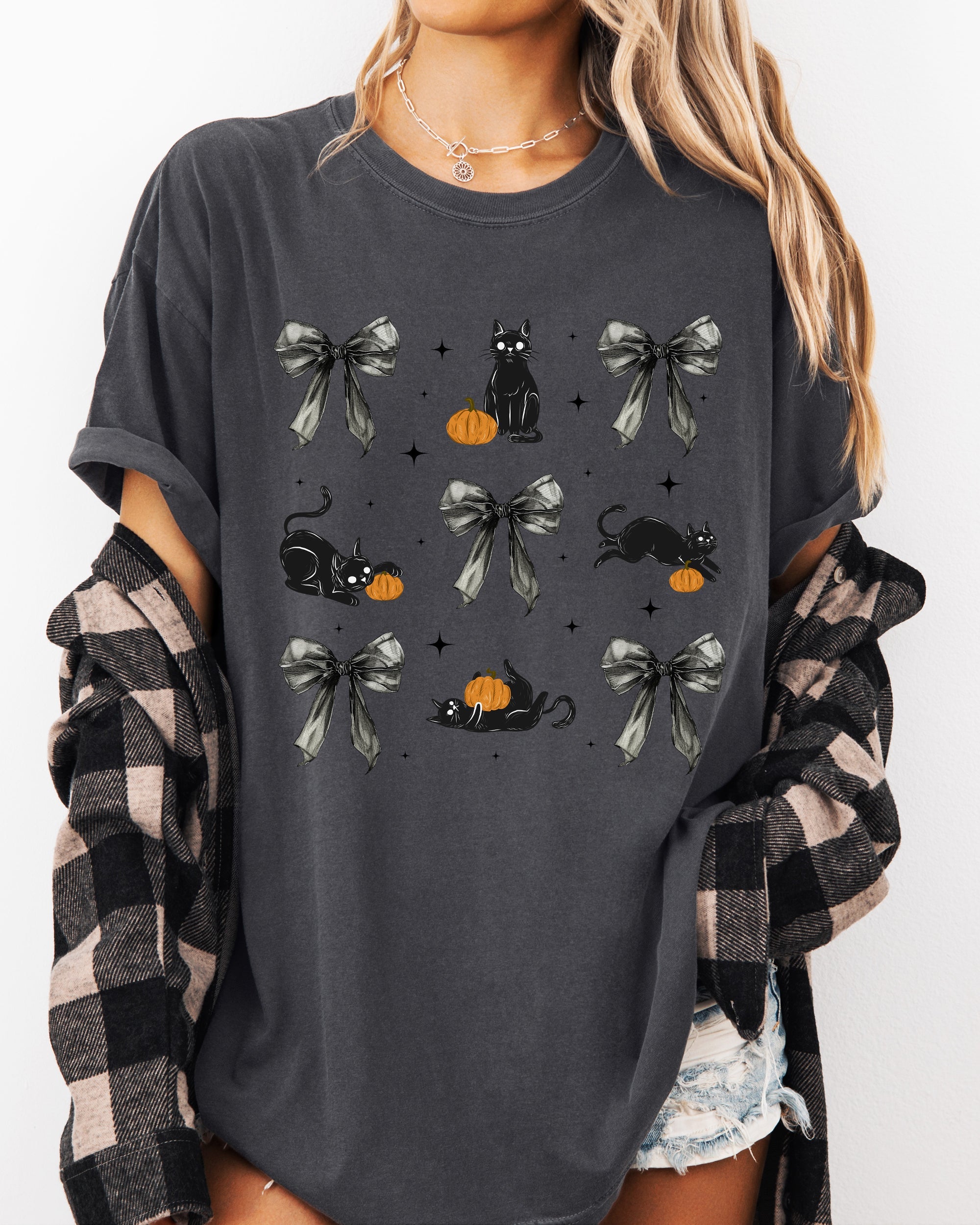 Black Cat Coquette Ribbons And Bows Halloween Autumn Vintage Edition Comfort Colors Tee