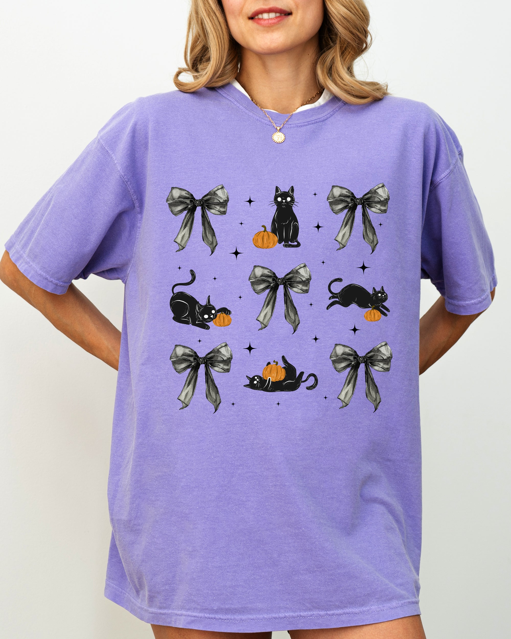 Black Cat Coquette Ribbons And Bows Halloween Autumn Vintage Edition Comfort Colors Tee