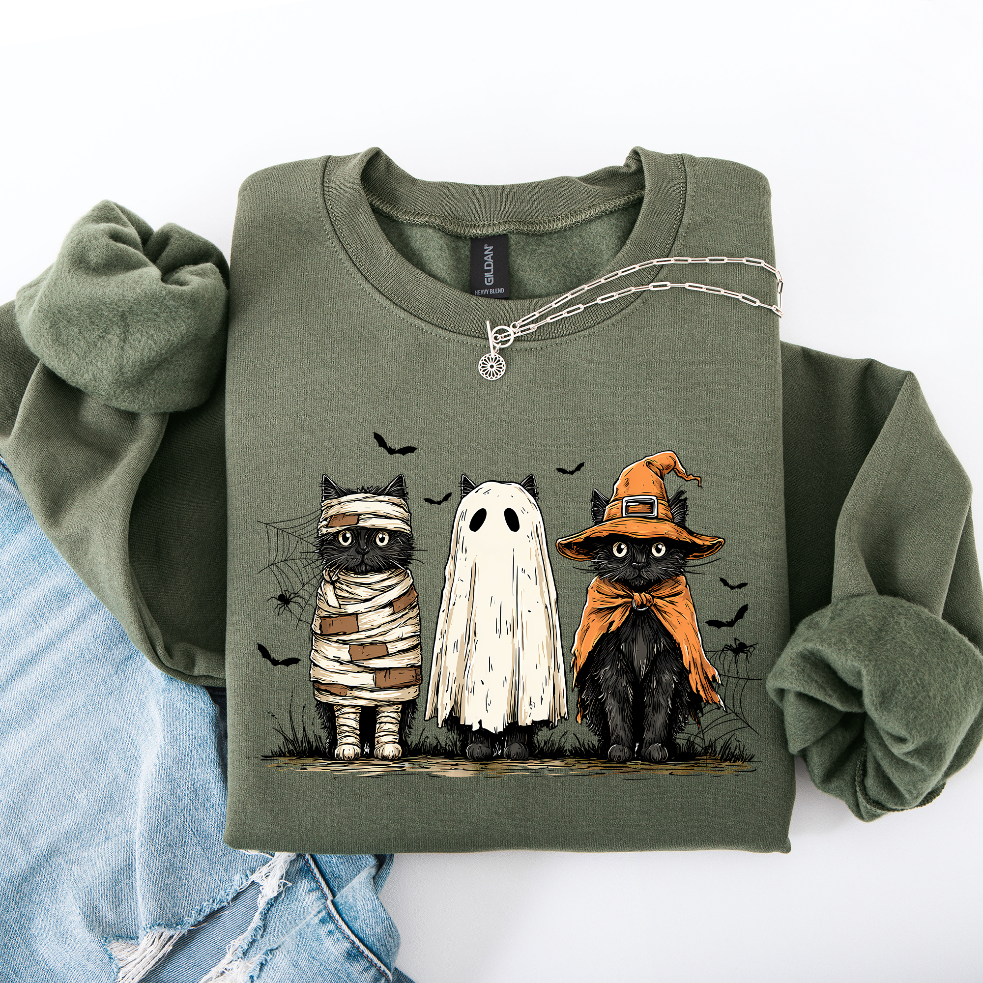 Shimmering Ghost Halloween Black Cats Boo Ghost Cats Retro Gothic Autumn Cat Mama Sweatshirt