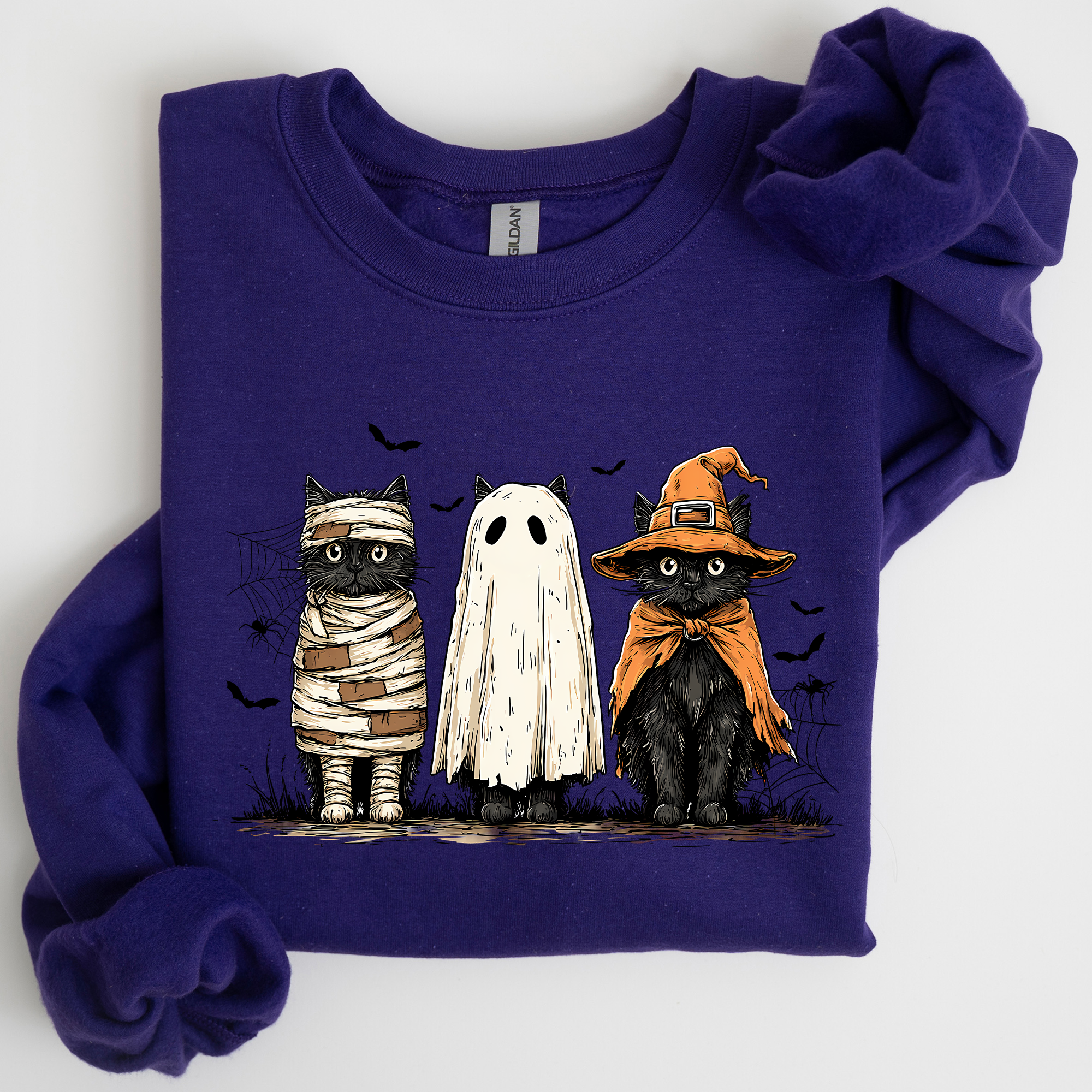 Shimmering Ghost Halloween Black Cats Boo Ghost Cats Retro Gothic Autumn Cat Mama Sweatshirt