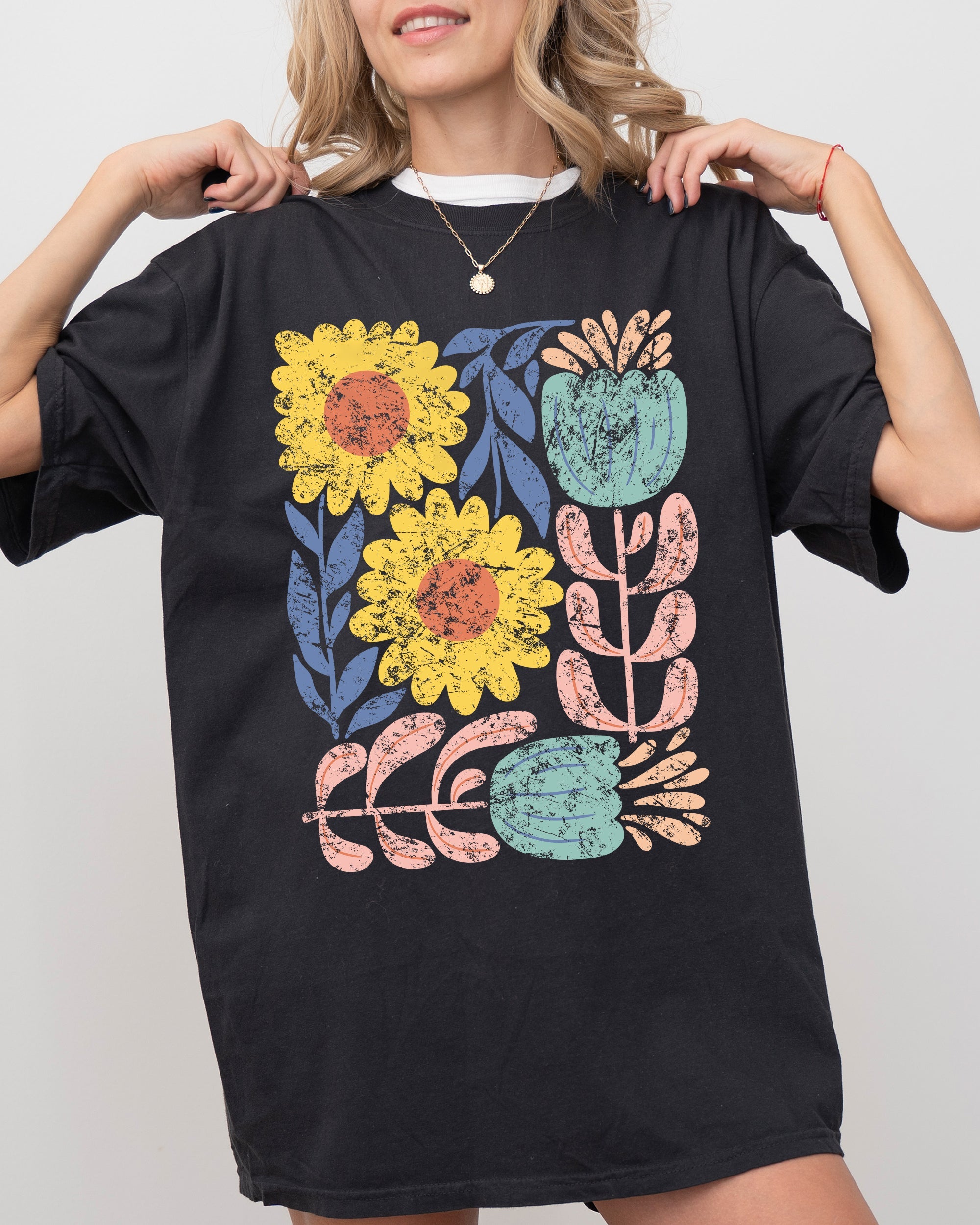 Bold Gorgeous Abstract Flowers Boho Floral Design For Summer Vibes And Garden Festival Nature Comfort Colors Tee