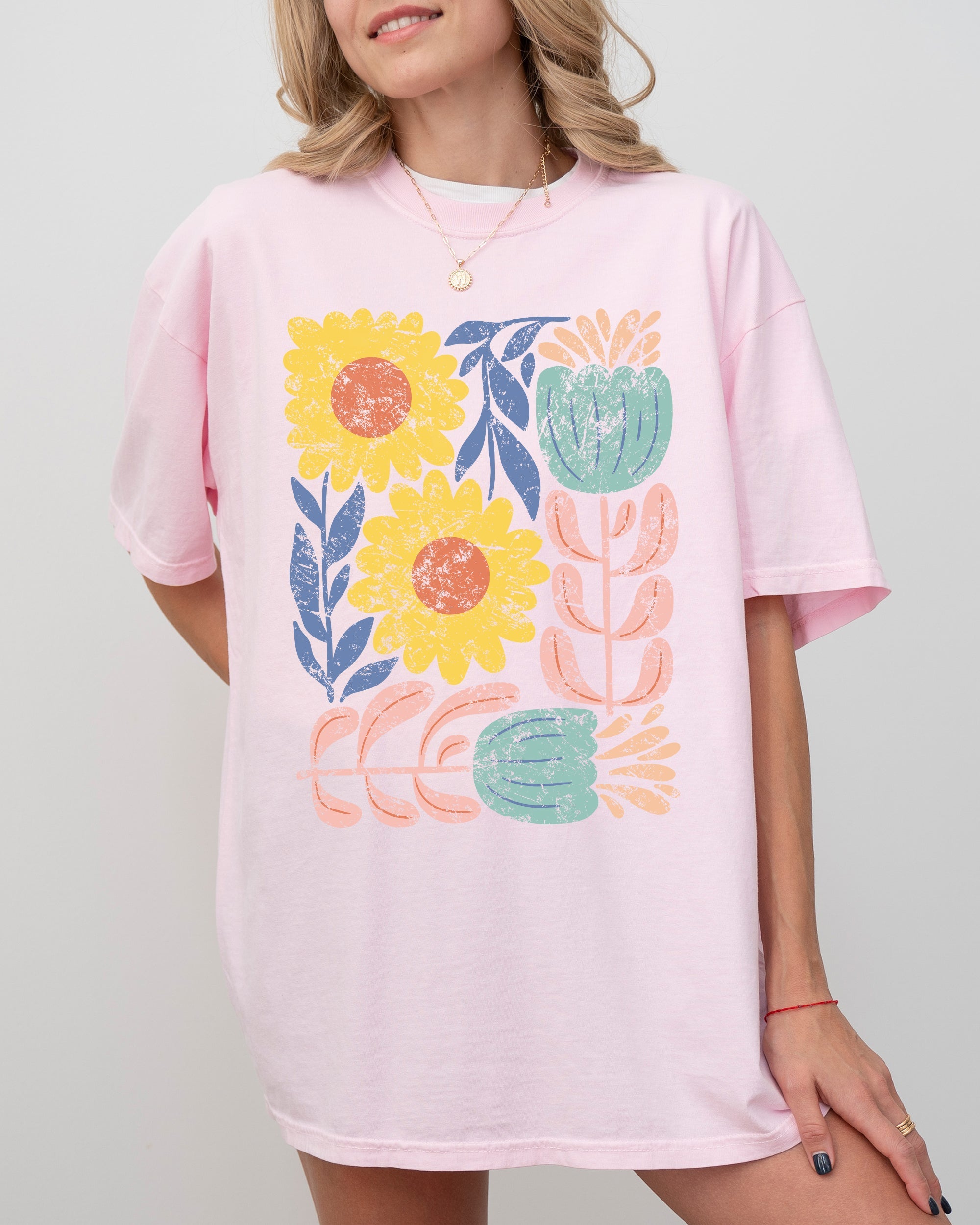 Bold Gorgeous Abstract Flowers Boho Floral Design For Summer Vibes And Garden Festival Nature Comfort Colors Tee