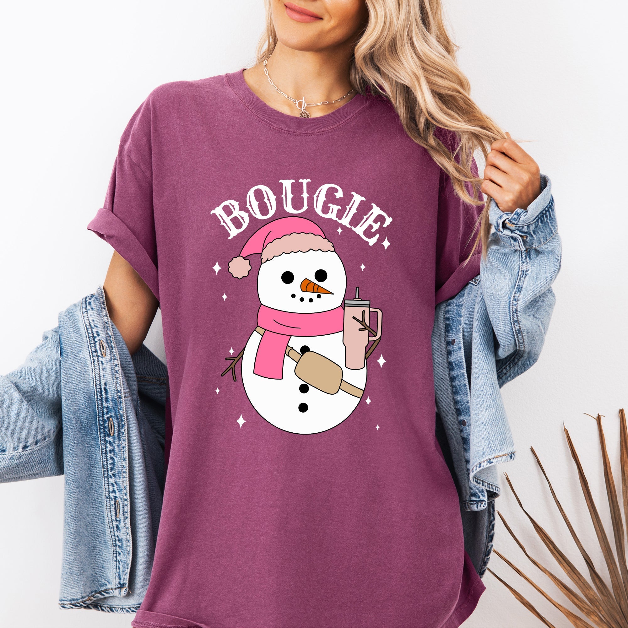 Bougie Snowman Christmas Santa Winter Snow Xmas Festive Cozy Vintage Comfort Colors Tee