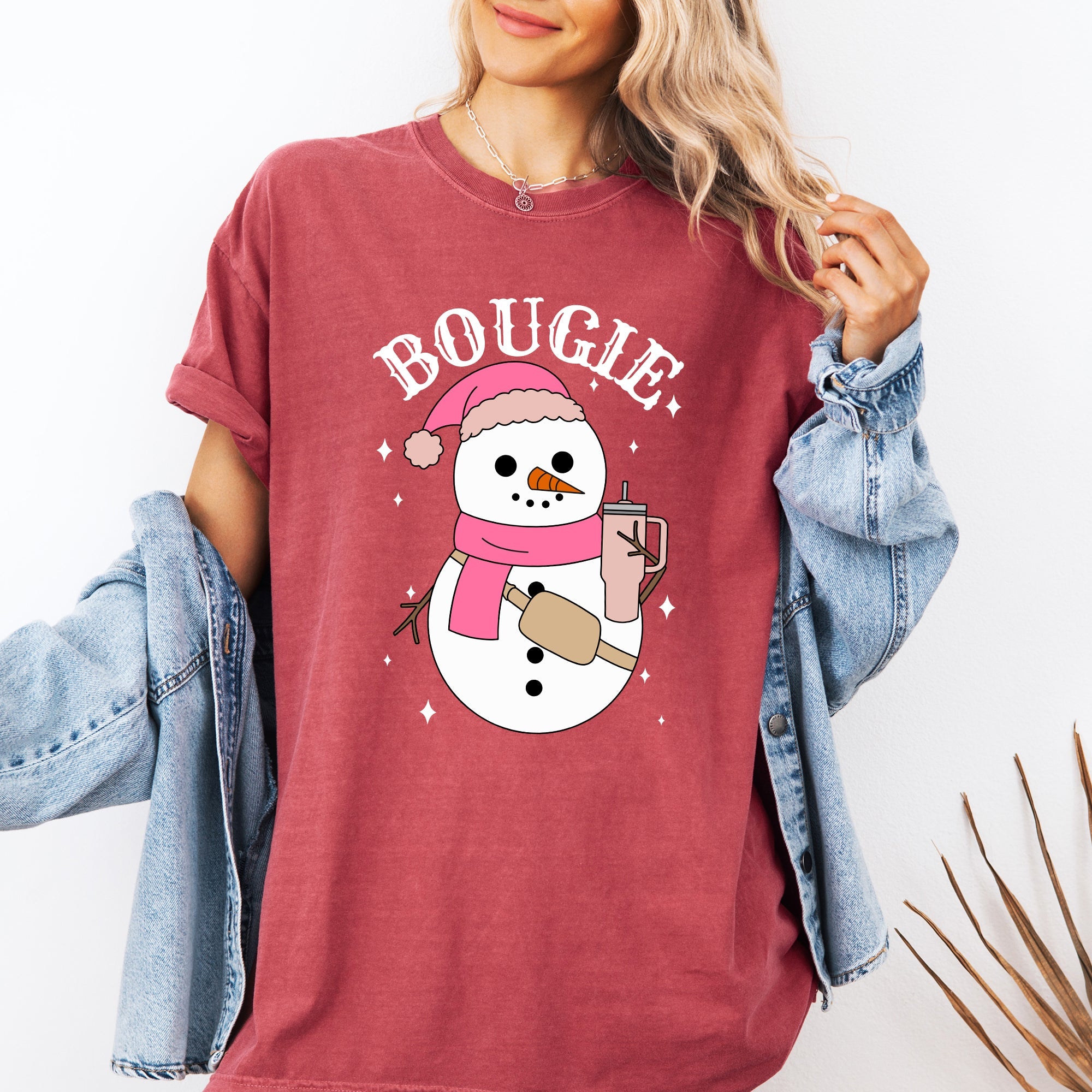 Bougie Snowman Christmas Santa Winter Snow Xmas Festive Cozy Vintage Comfort Colors Tee