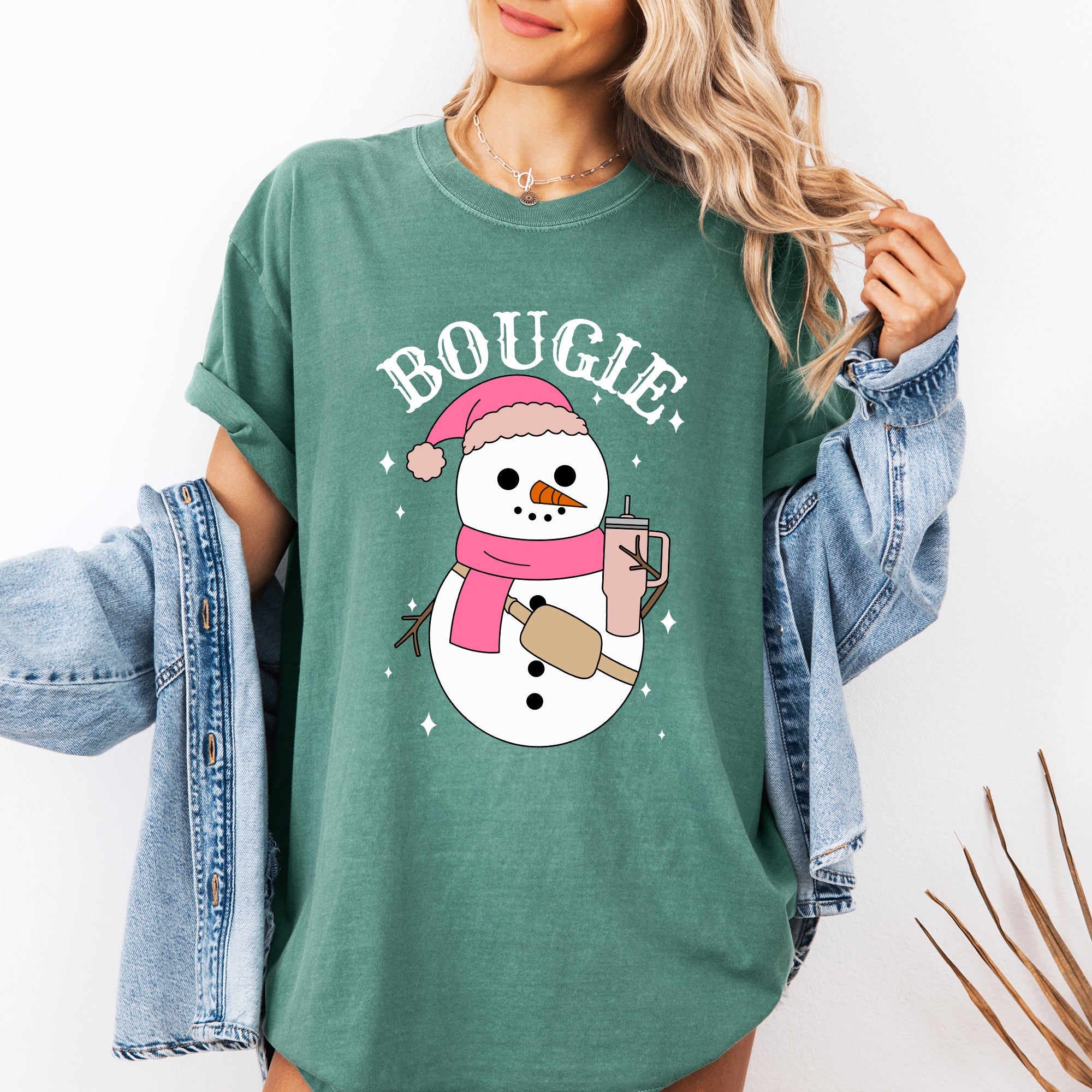 Bougie Snowman Christmas Santa Winter Snow Xmas Festive Cozy Vintage Comfort Colors Tee