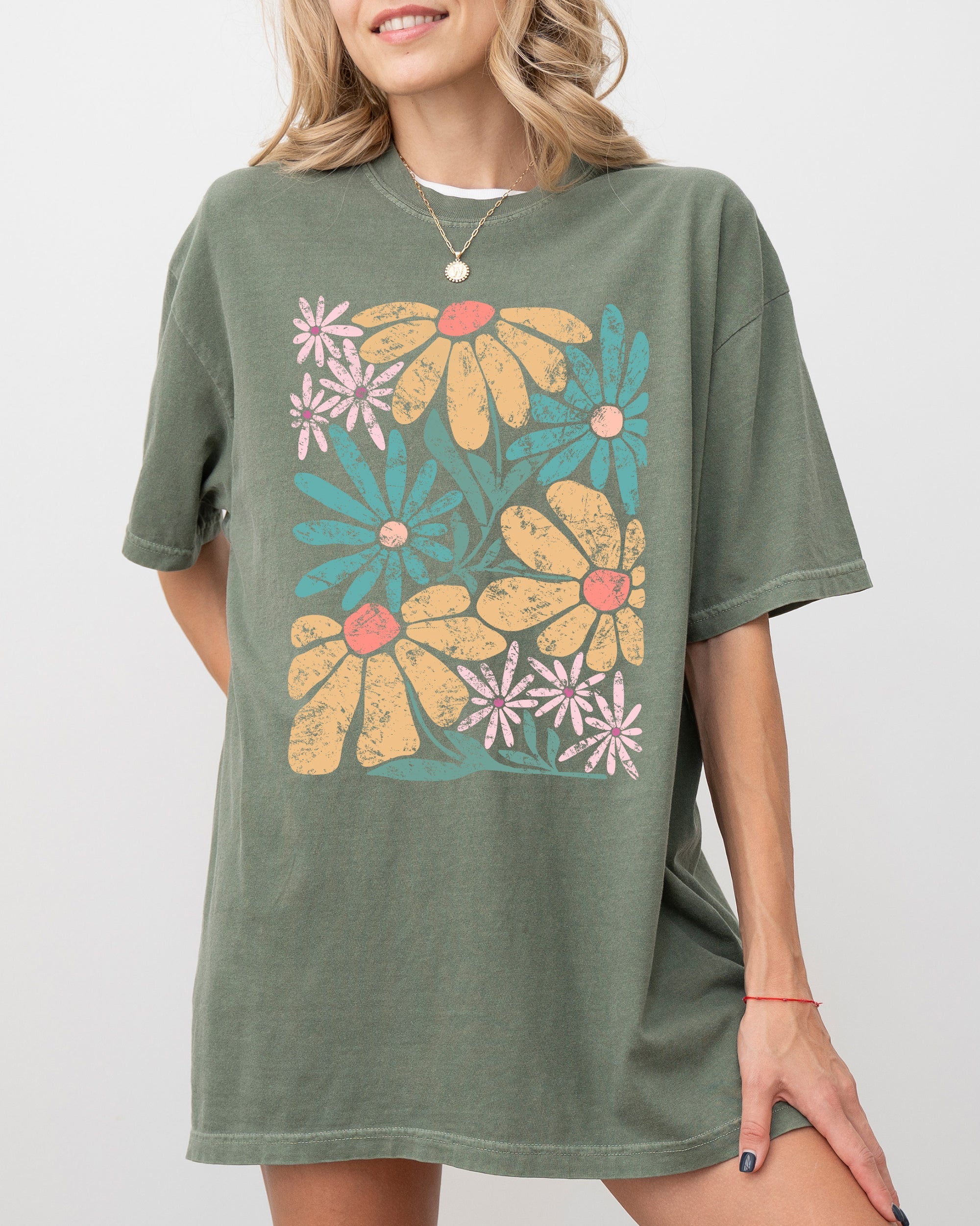 Chic Gorgeous Abstract Flowers Boho Floral Design Summer Vibes Gardening Festival Nature Comfort Colors Tee