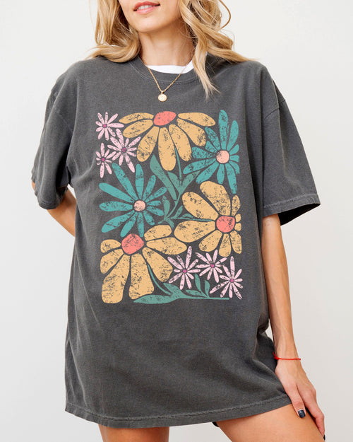 Chic Gorgeous Abstract Flowers Boho Floral Design Summer Vibes Gardening Festival Nature Comfort Colors Tee