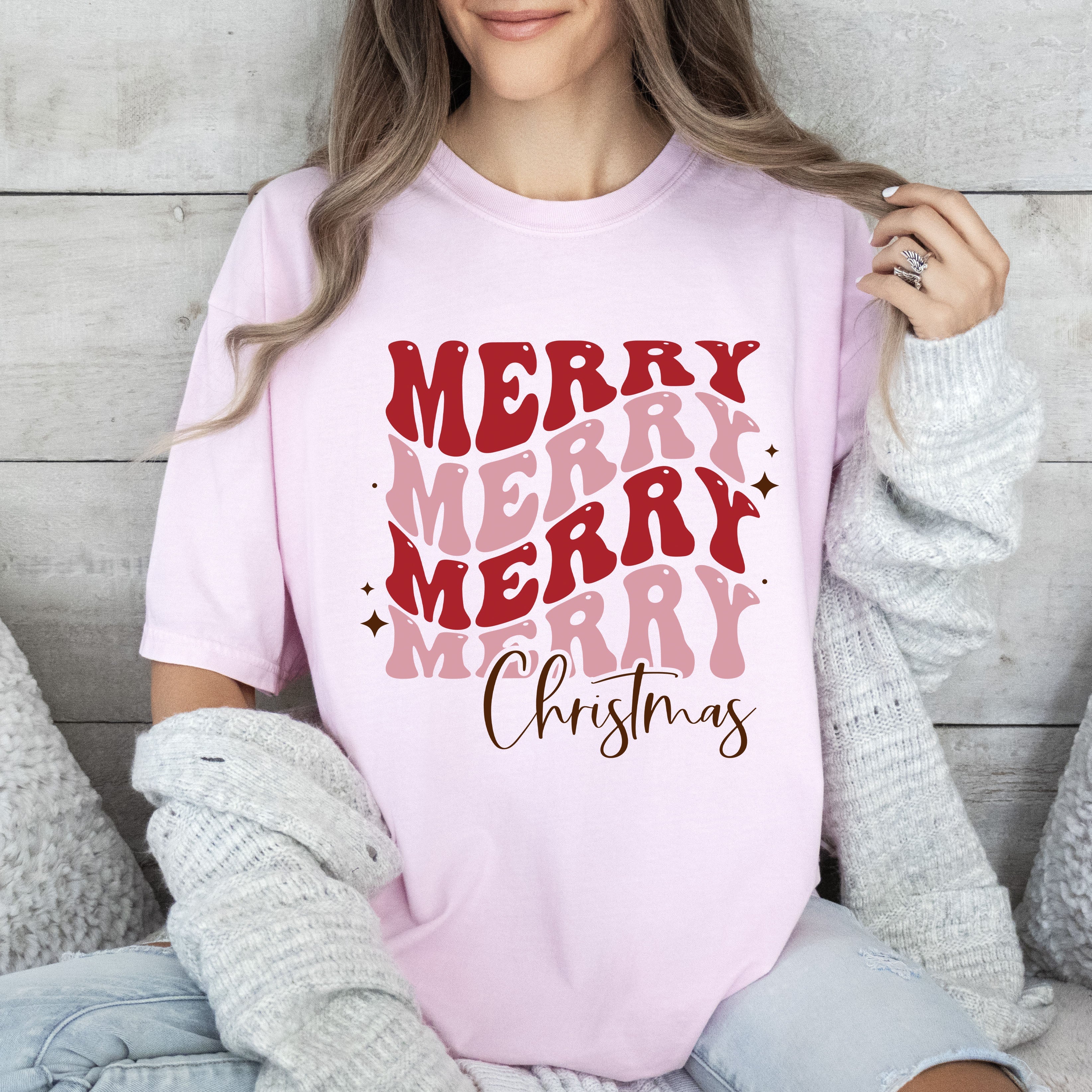 Merry Merry Merry Christmas Pink Retro Vintage Christmas Design Comfort Colors Tee