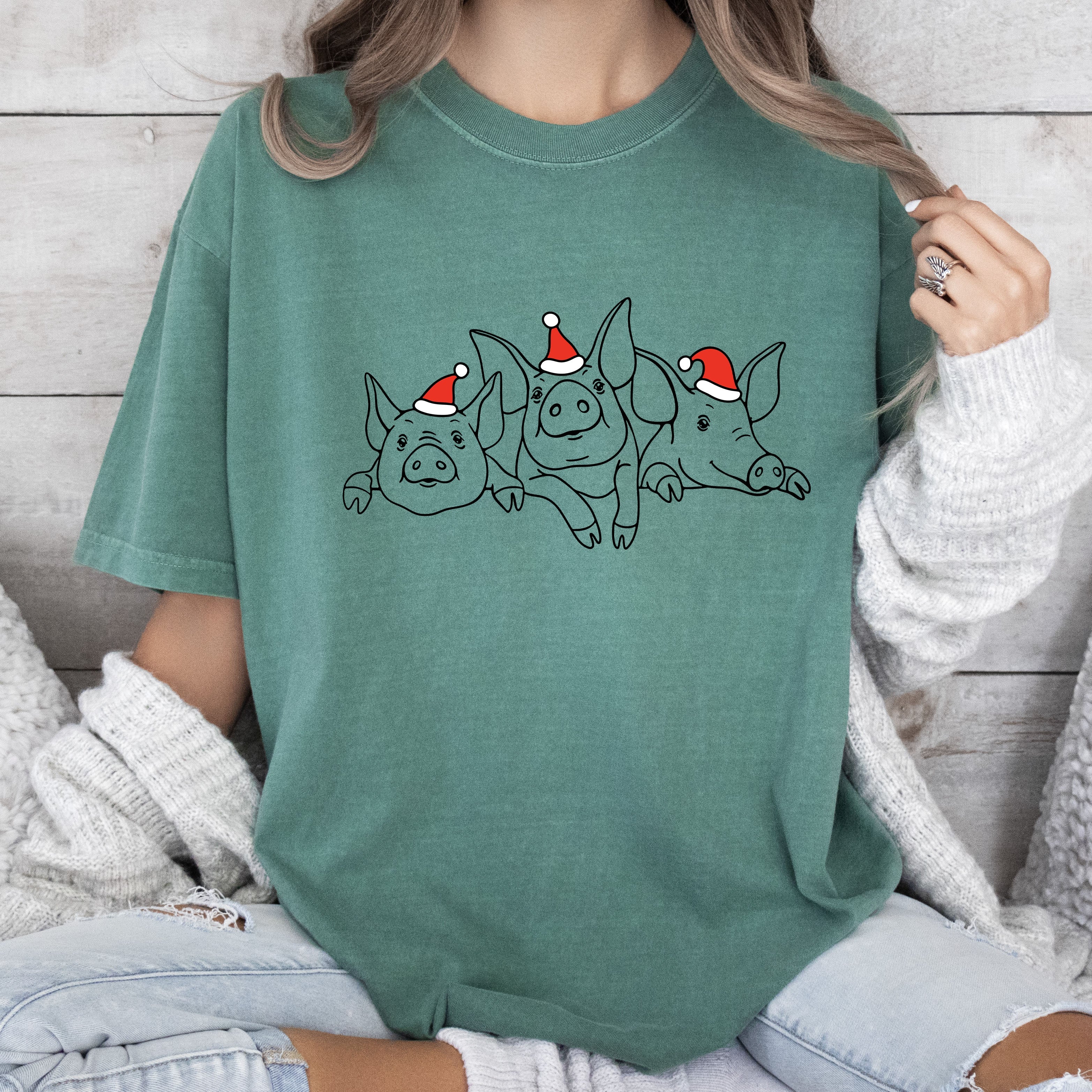Christmas Pigs Holiday Mascot Illustration Retro Vintage Charm Edition Comfort Colors Tee