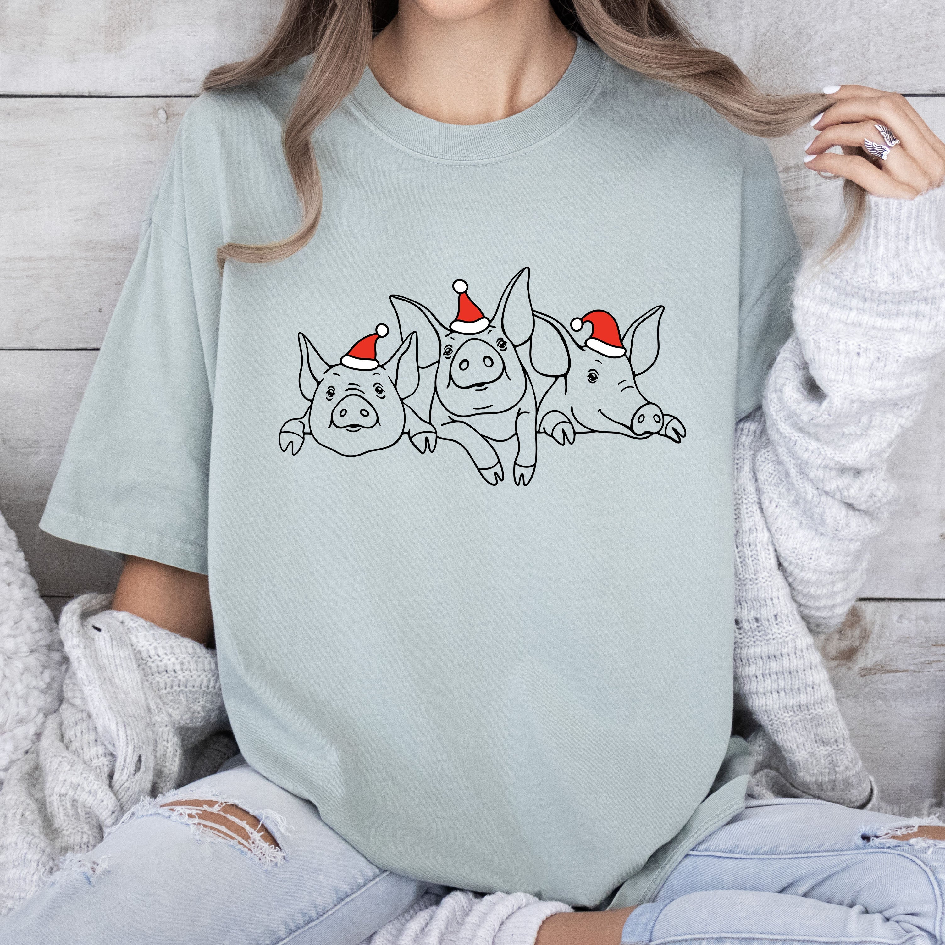 Christmas Pigs Holiday Mascot Illustration Retro Vintage Charm Edition Comfort Colors Tee
