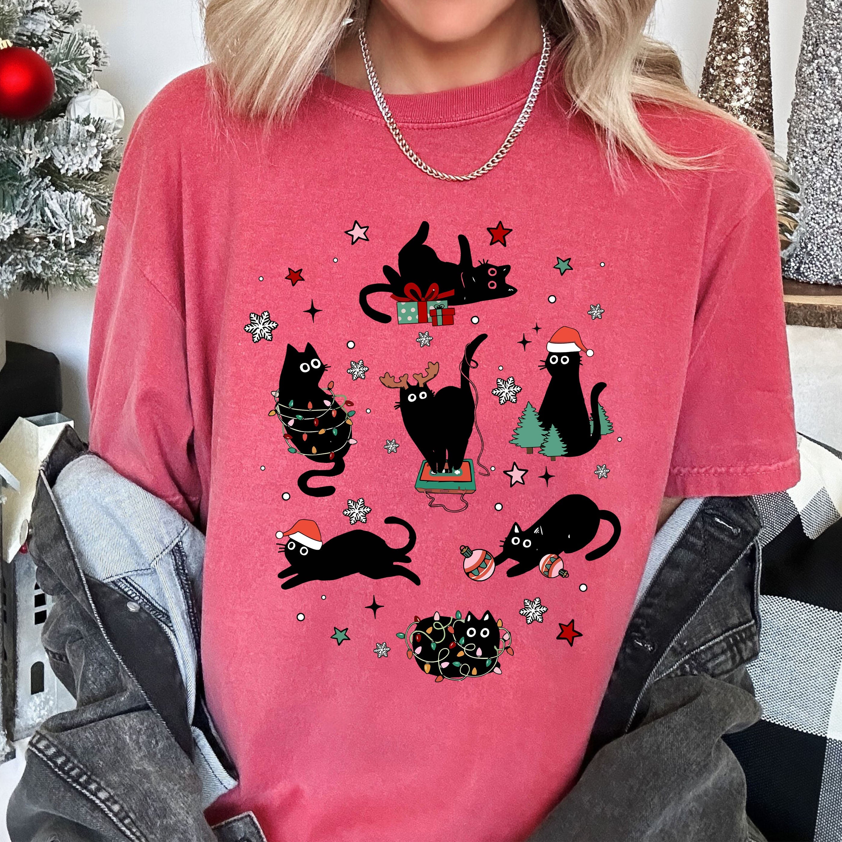 Black Cats With Santa Hat Premium Limited Edition Vintage Comfort Colors Tee For Christmas And Holiday Wear