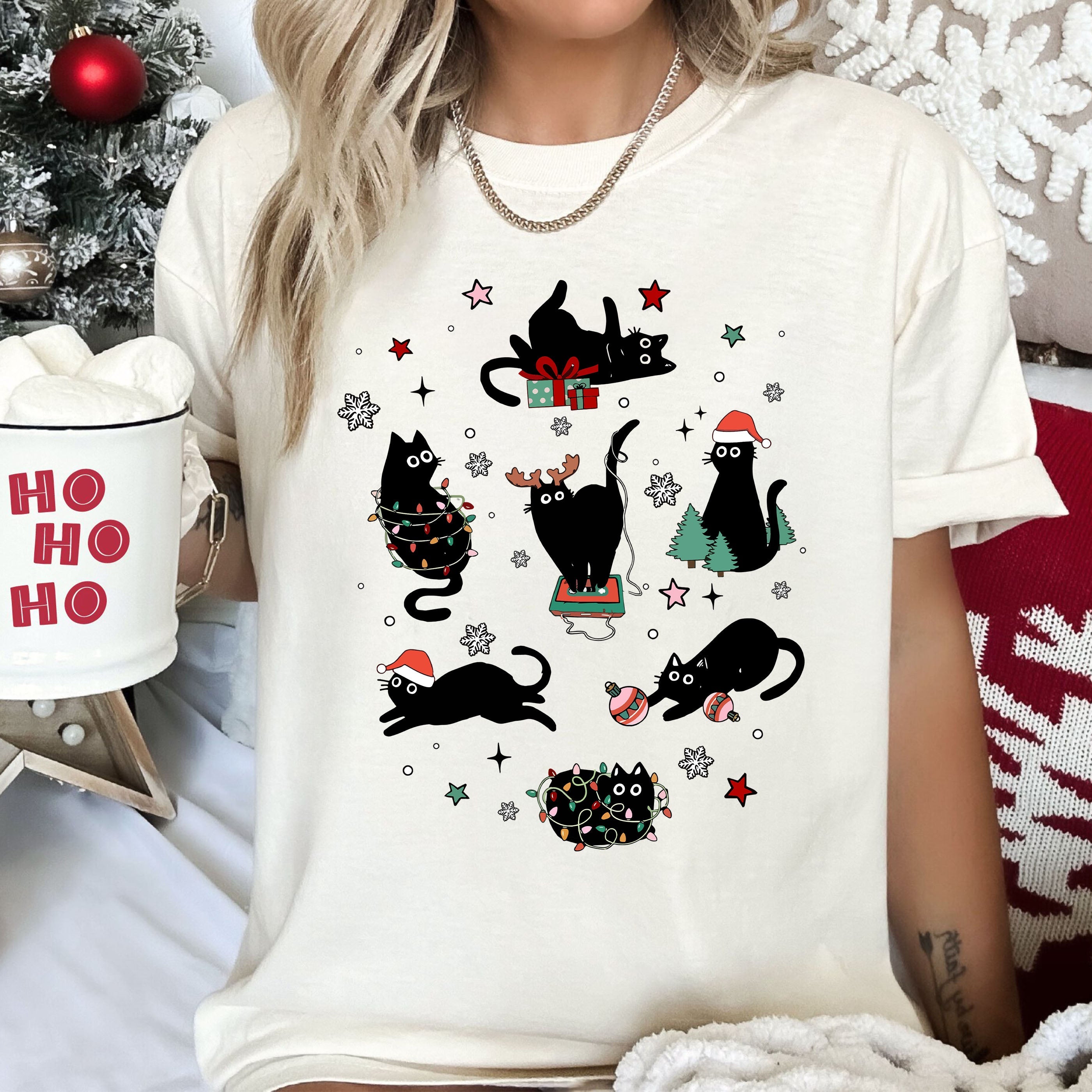 Black Cats With Santa Hat Premium Limited Edition Vintage Comfort Colors Tee For Christmas And Holiday Wear