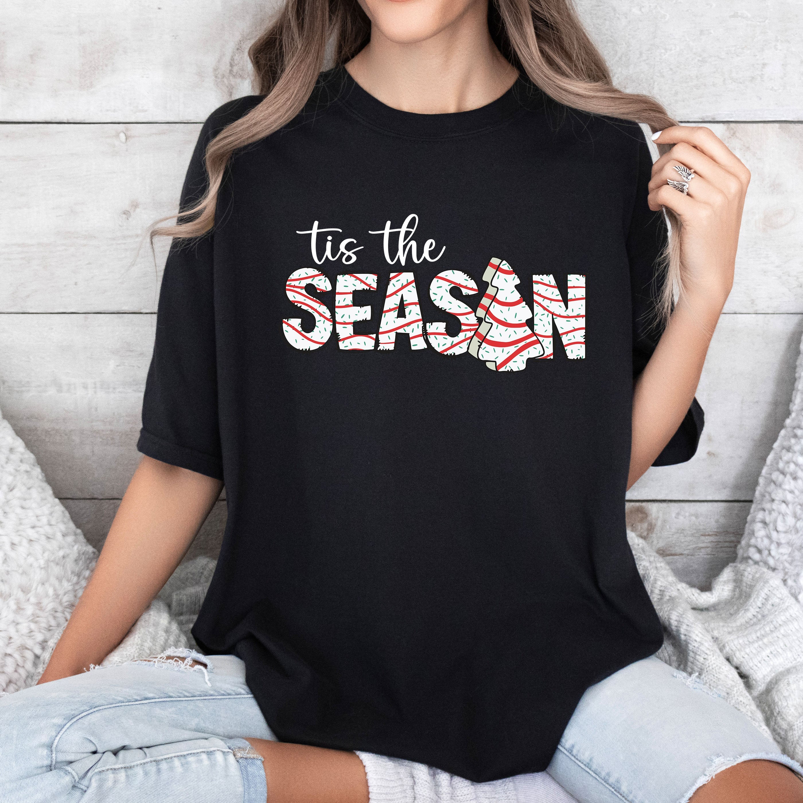 Retro Christmas Tis The Season Vintage Classic Christmas Holiday Edition Comfort Colors Tee