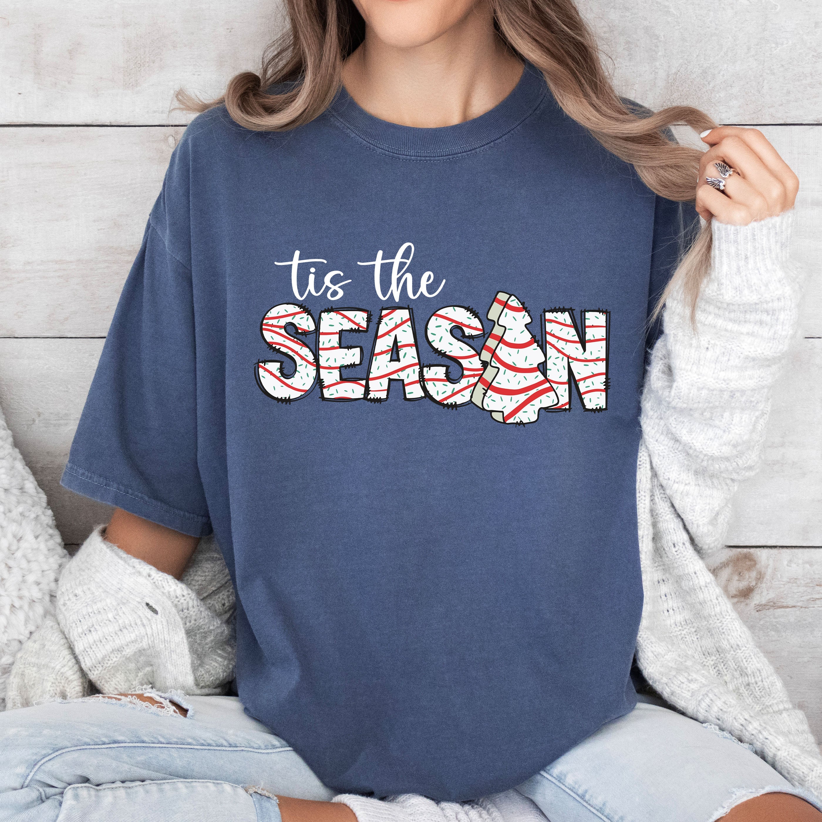 Retro Christmas Tis The Season Vintage Classic Christmas Holiday Edition Comfort Colors Tee
