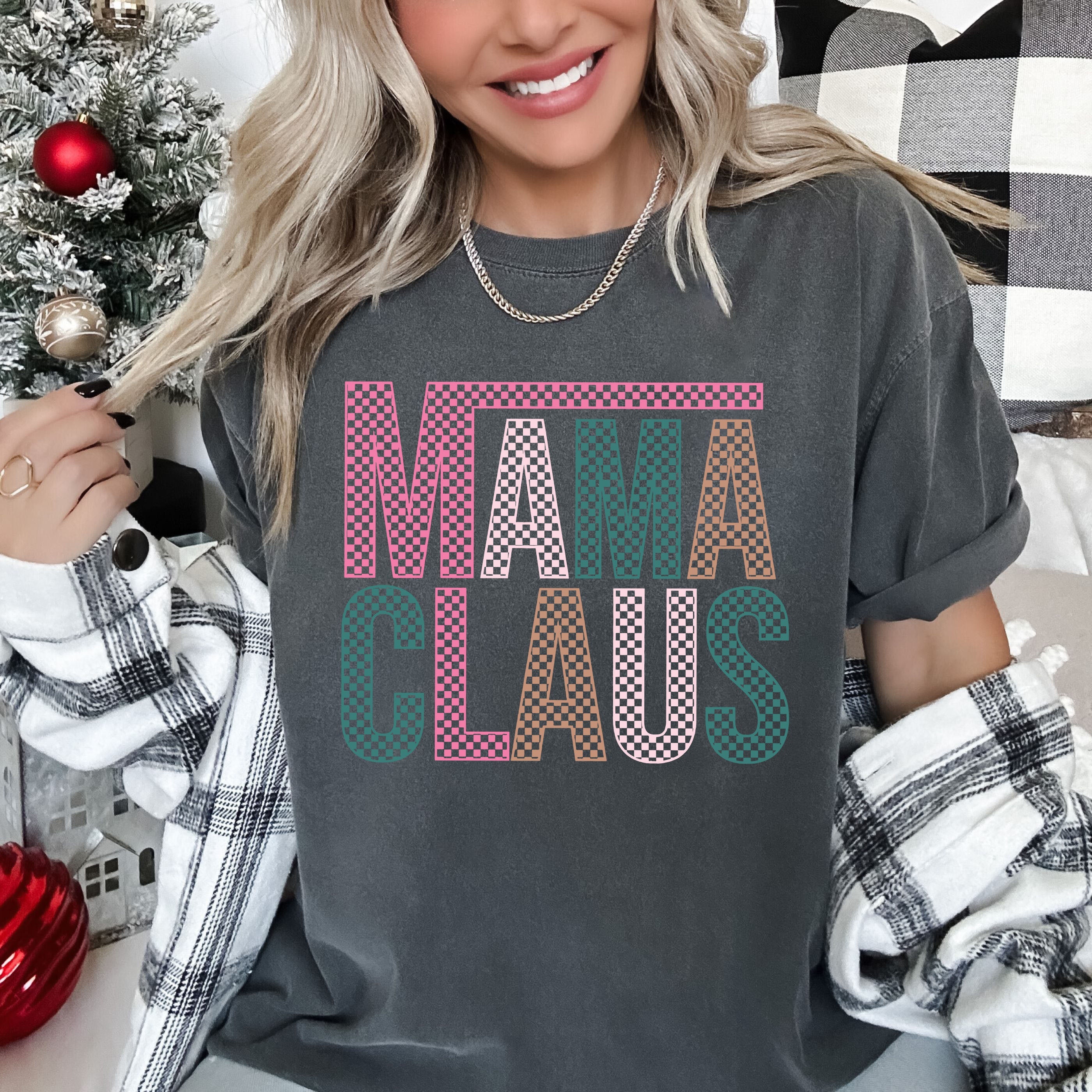 Mama Claus Retro Christmas Vintage Classic Cozy Holiday Tradition Comfort Colors Tee