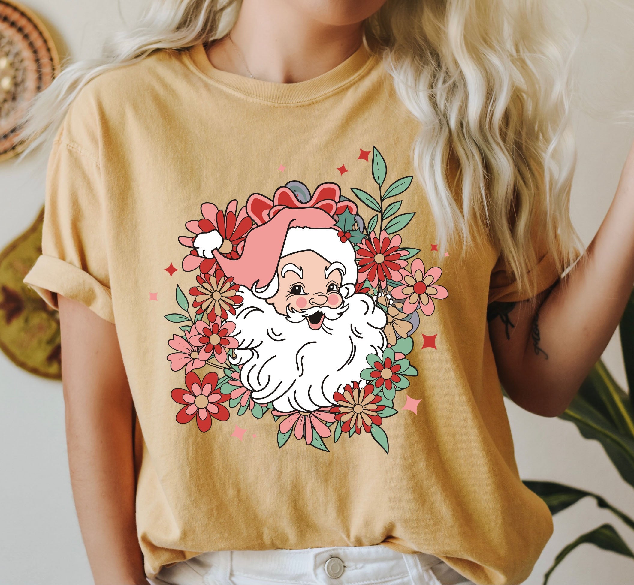 Floral Santa Retro Vintage Christmas Graphic Art Illustration Comfort Colors Tee