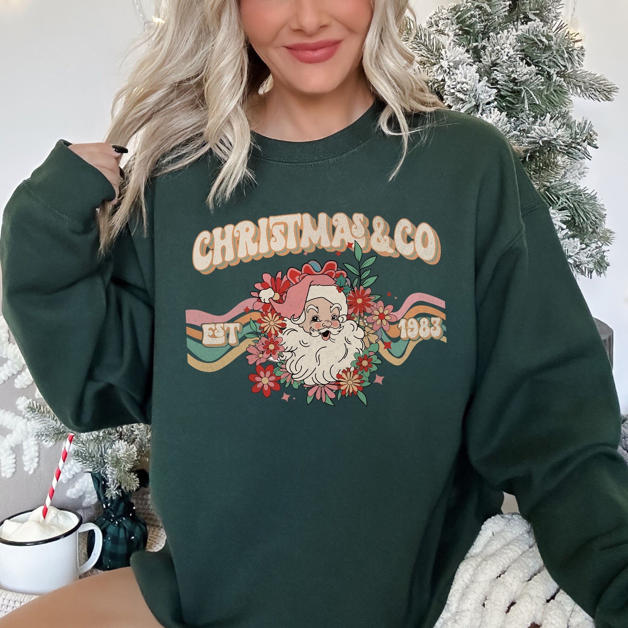 Santa Retro Christmas Graphic Festive Season Holiday Cheer Vintage Logo Sweatshirt