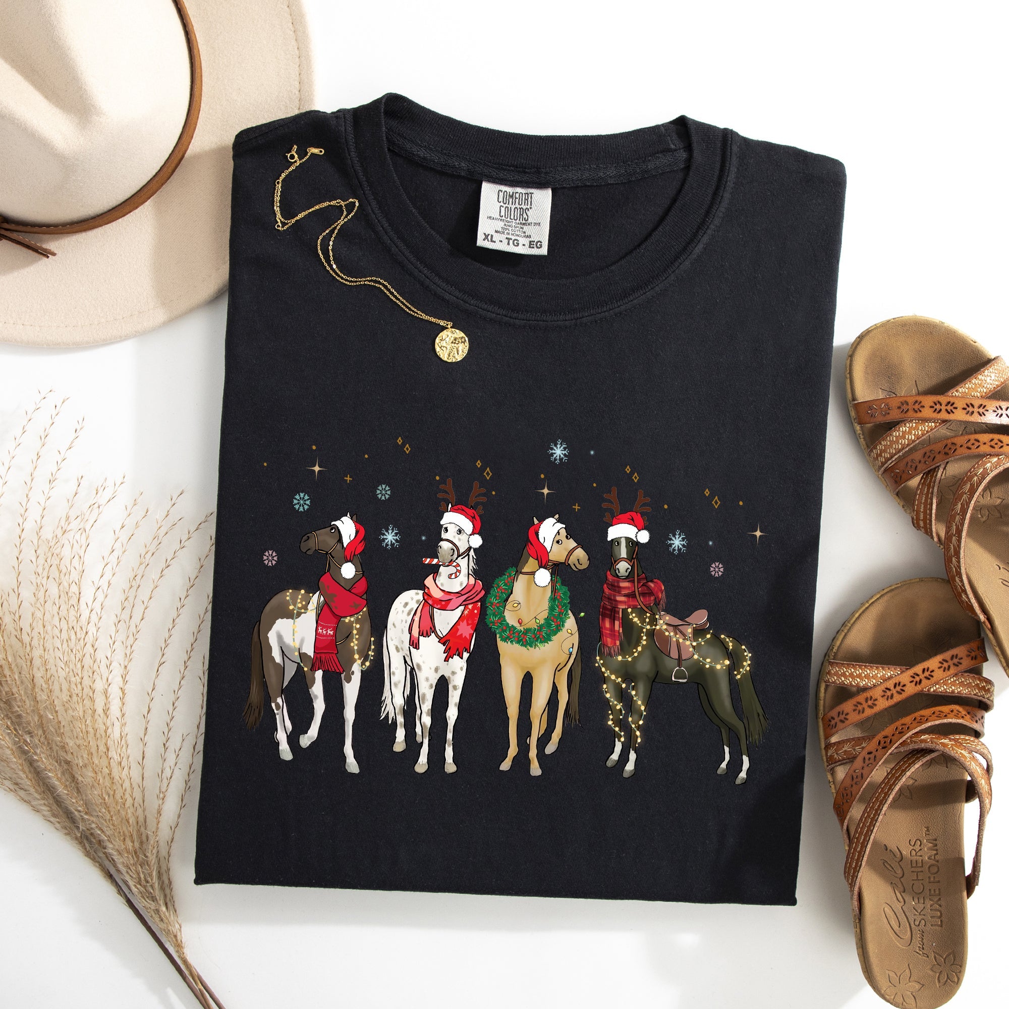 Christmas Horses Santa Winter Snow Xmas Scene For Horse Lovers Vintage Style Comfort Colors Tee