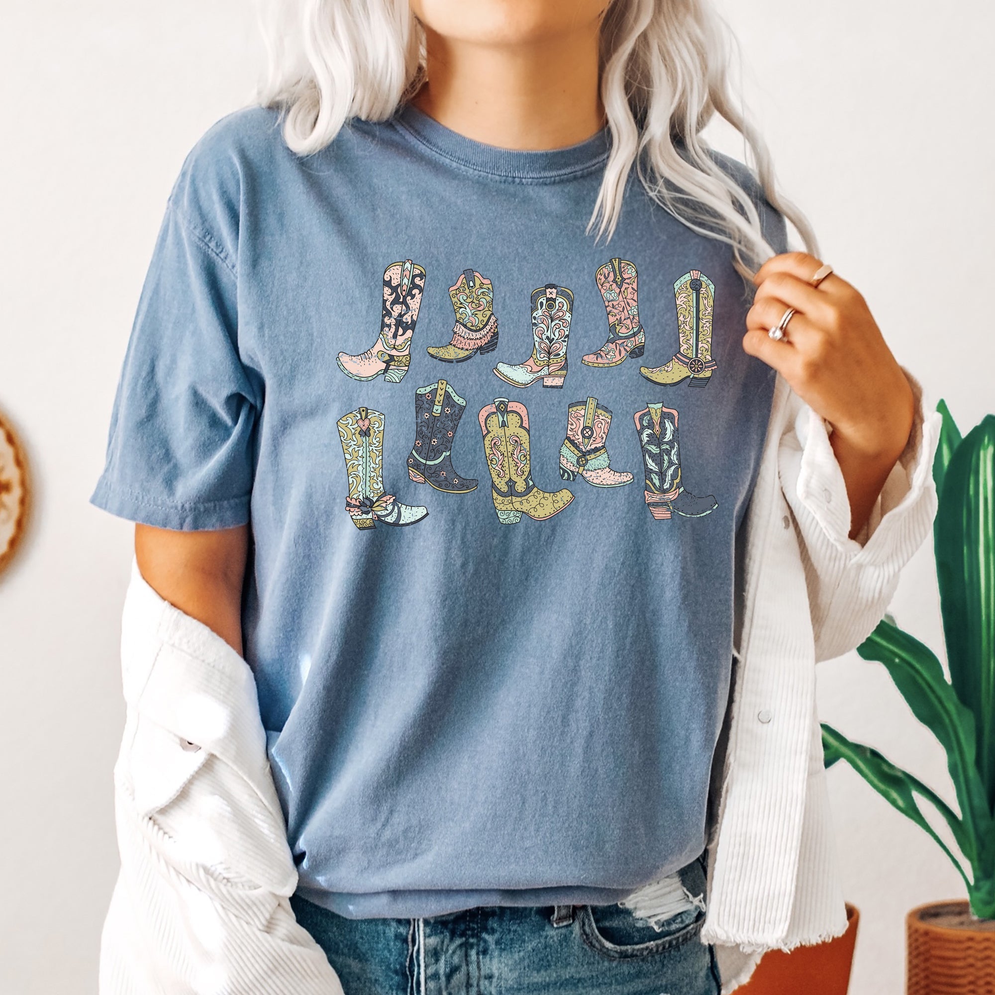 Colorful Cowboy Boots Western Cowgirl Country Style Graphic Vintage Western Comfort Colors Tee