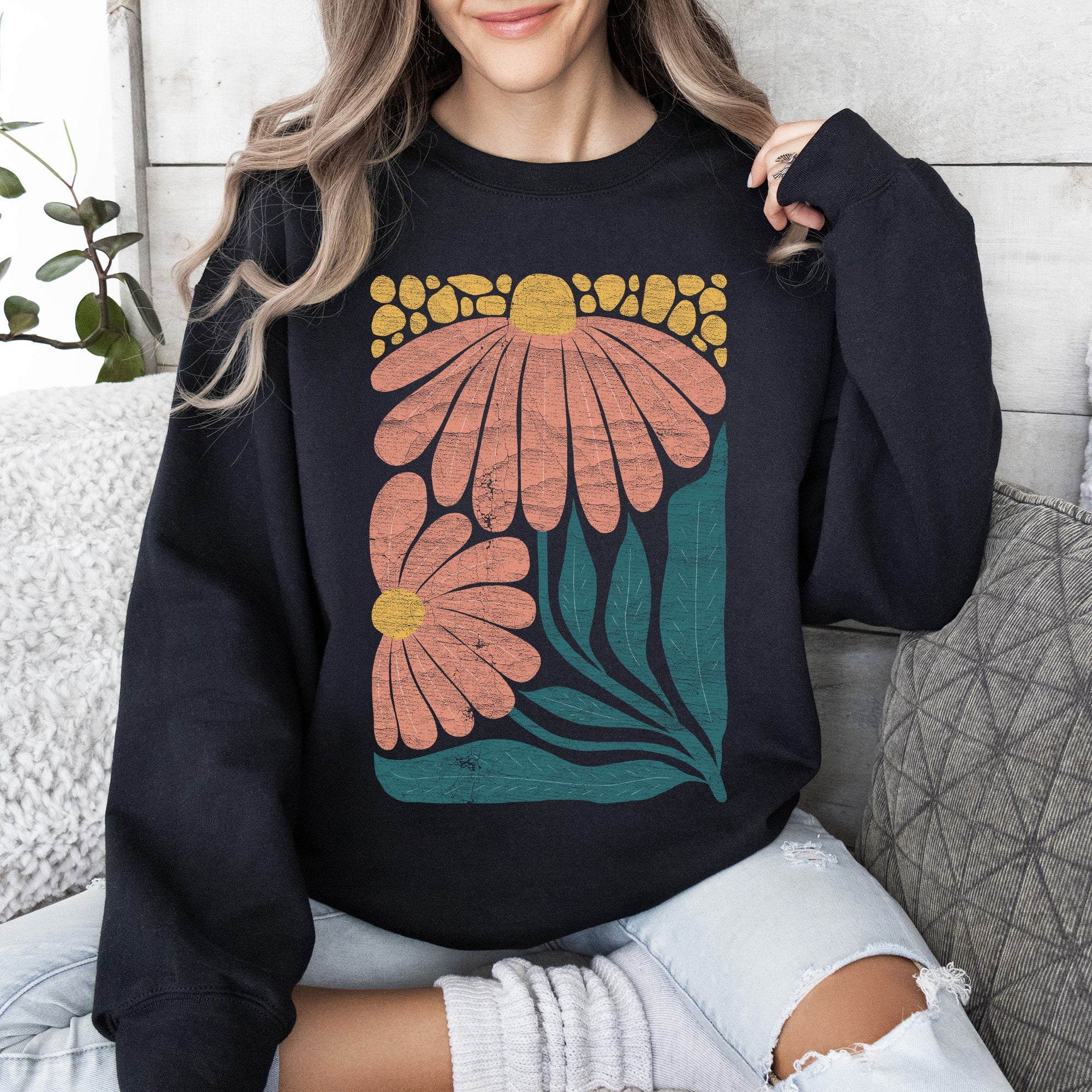 Colorful Daisies Art Nouveau Floral Design Vintage Botanical Illustration Sweatshirt