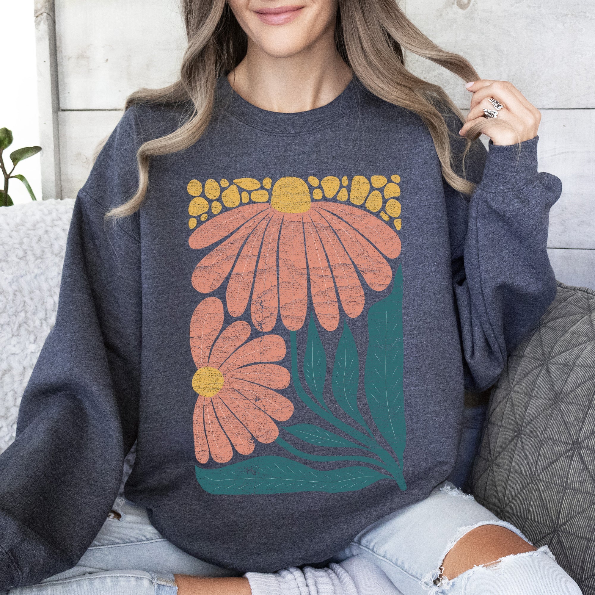 Colorful Daisies Art Nouveau Floral Design Vintage Botanical Illustration Sweatshirt