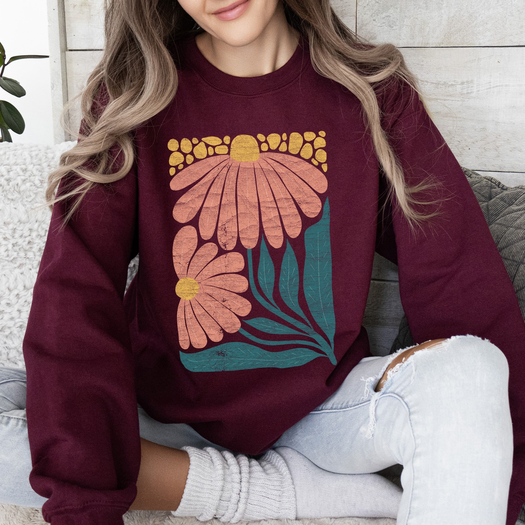 Colorful Daisies Art Nouveau Floral Design Vintage Botanical Illustration Sweatshirt