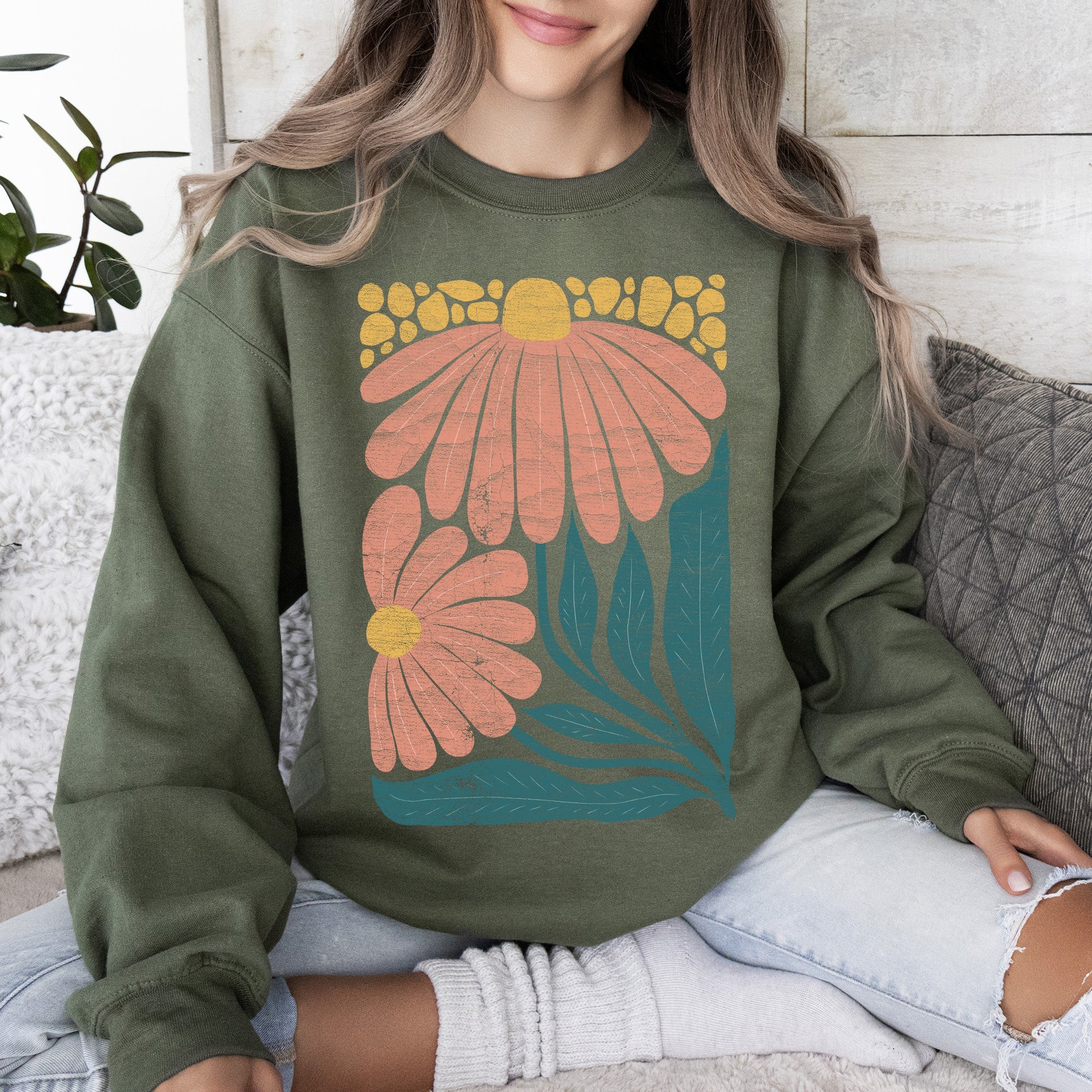 Colorful Daisies Art Nouveau Floral Design Vintage Botanical Illustration Sweatshirt