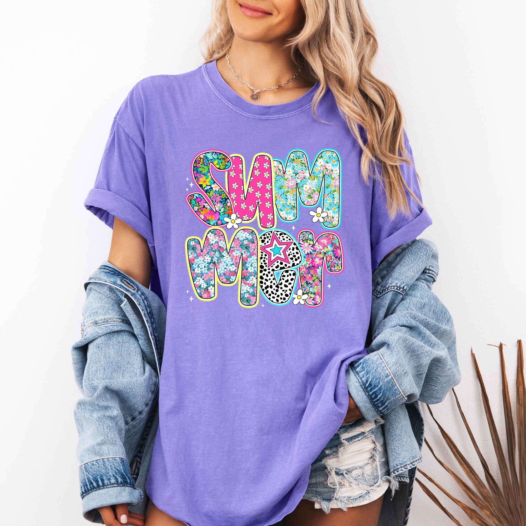Colorful Summer, Retro, Floral Print Vintage Beach Graphic Edition Comfort Colors Tee