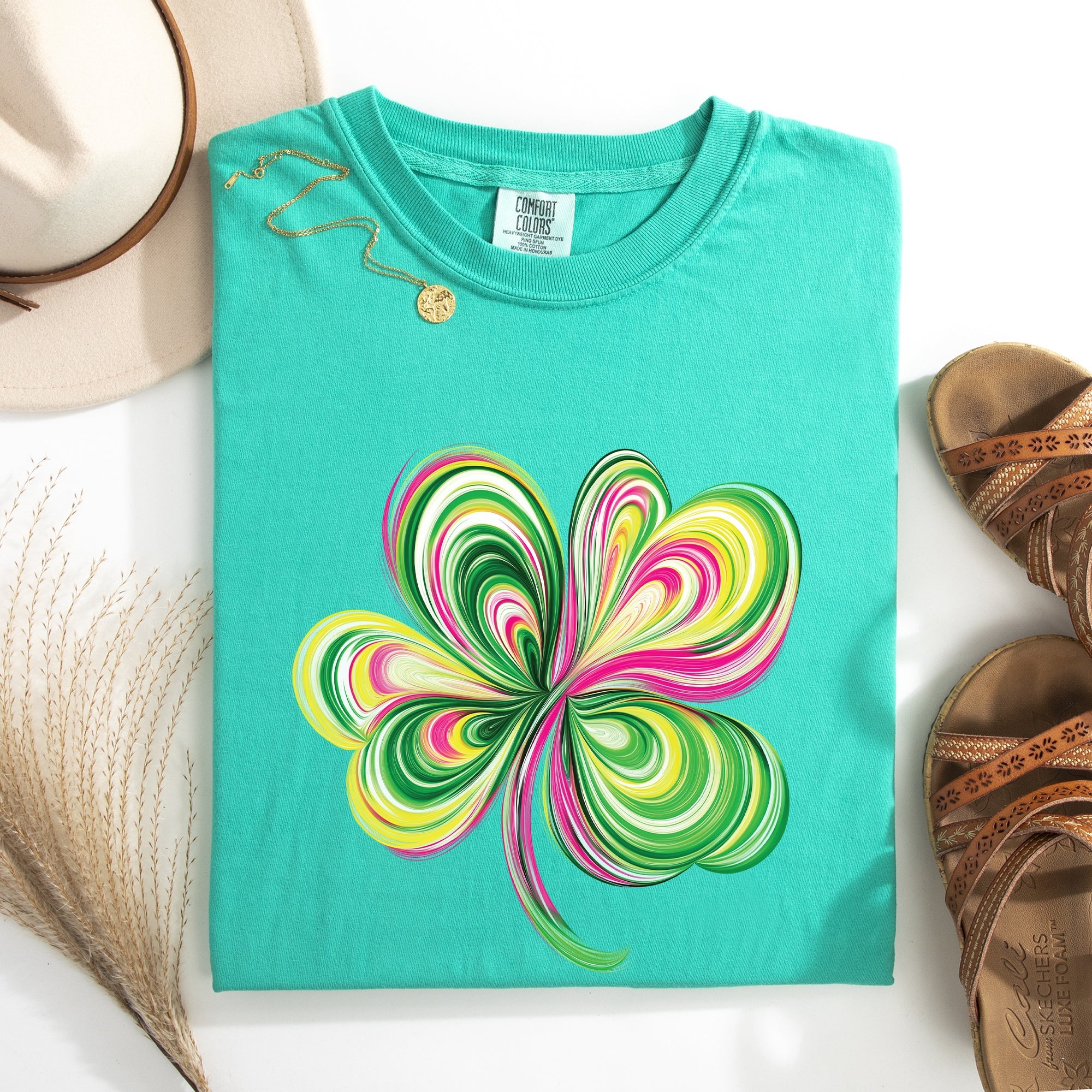 Colorful Painted Shamrock Leprechaun St Patrick's Day Vintage-Inspired Comfort Colors Tee