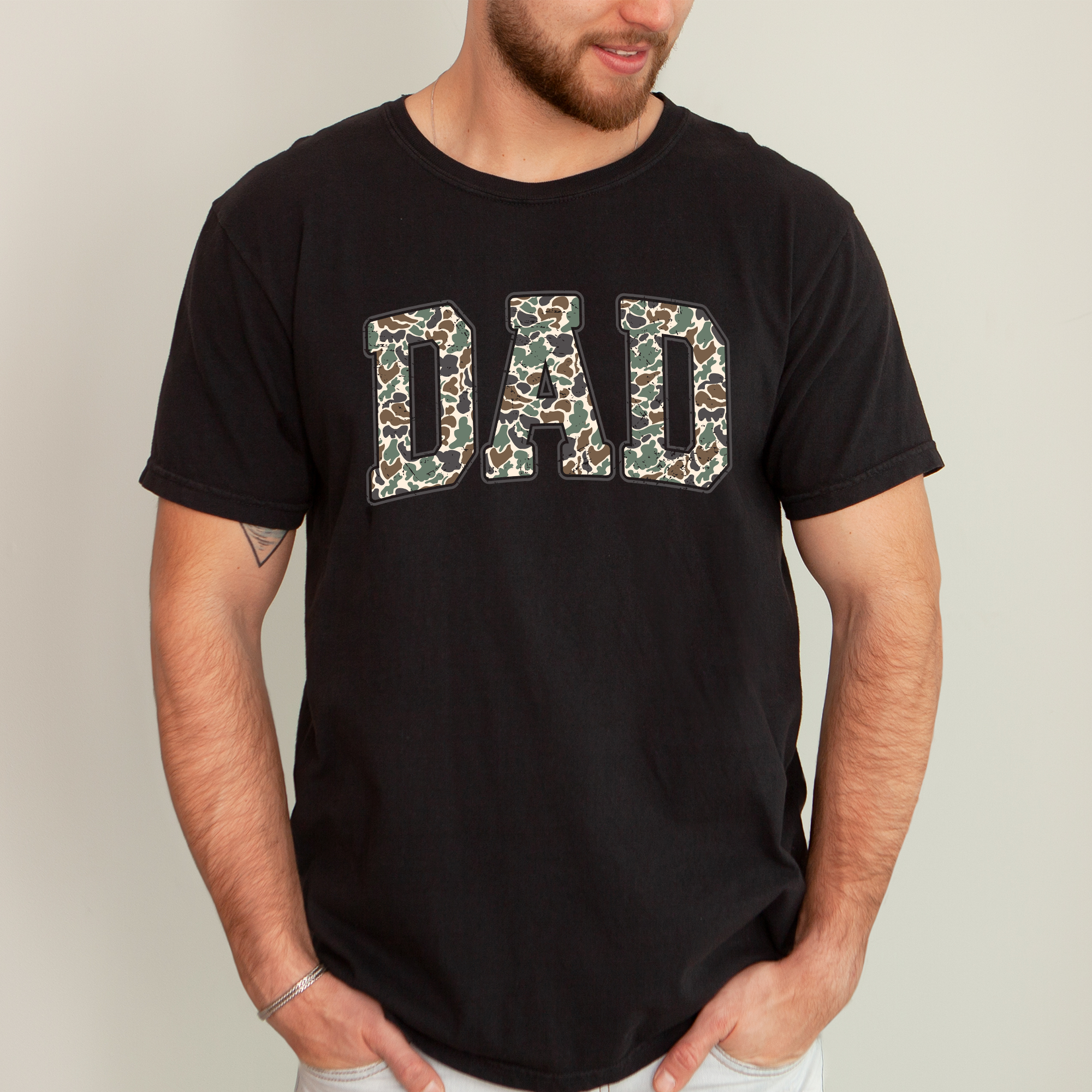 Dad's Camo Classic Old School Camouflage Outdoorsman Tribute For Fathers Husbands Brothers And Dads Comfort Colors Tee