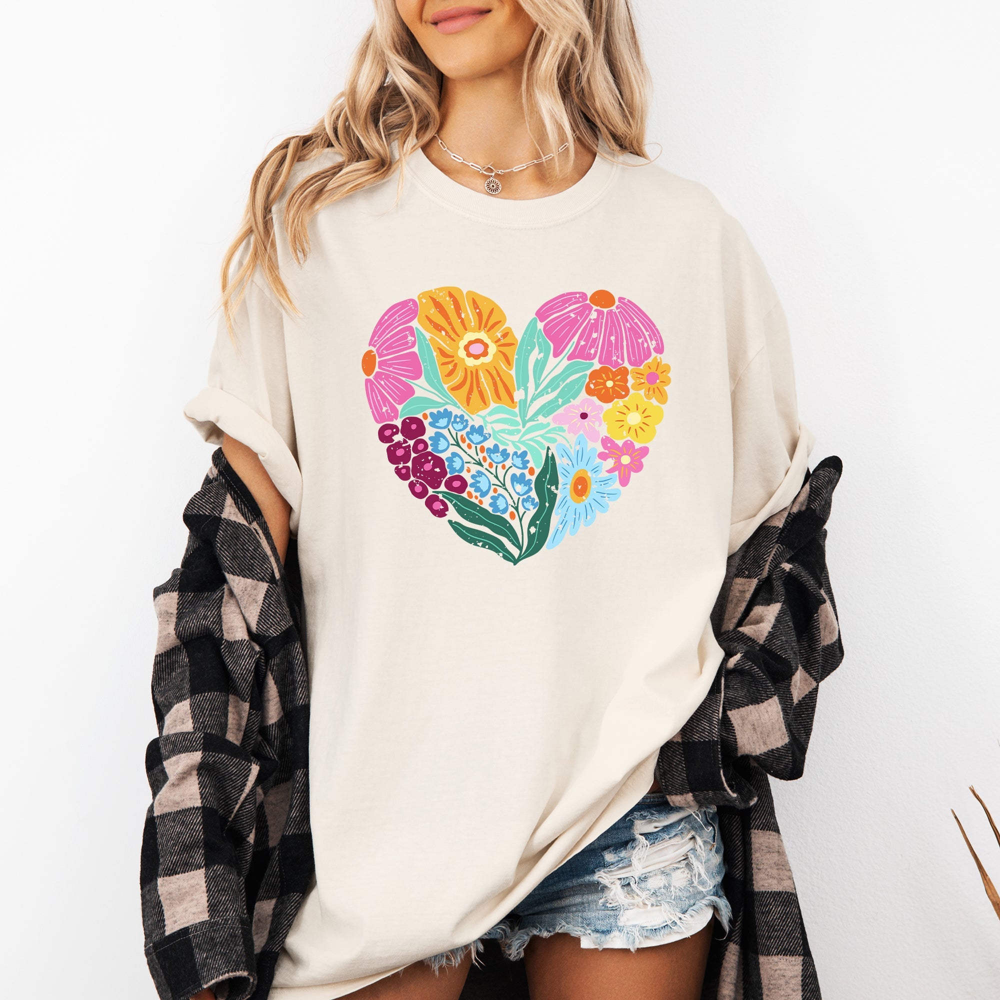 Floral Heart Folk Art Retro Flowers Vintage Botanical Illustration Style Comfort Colors Tee