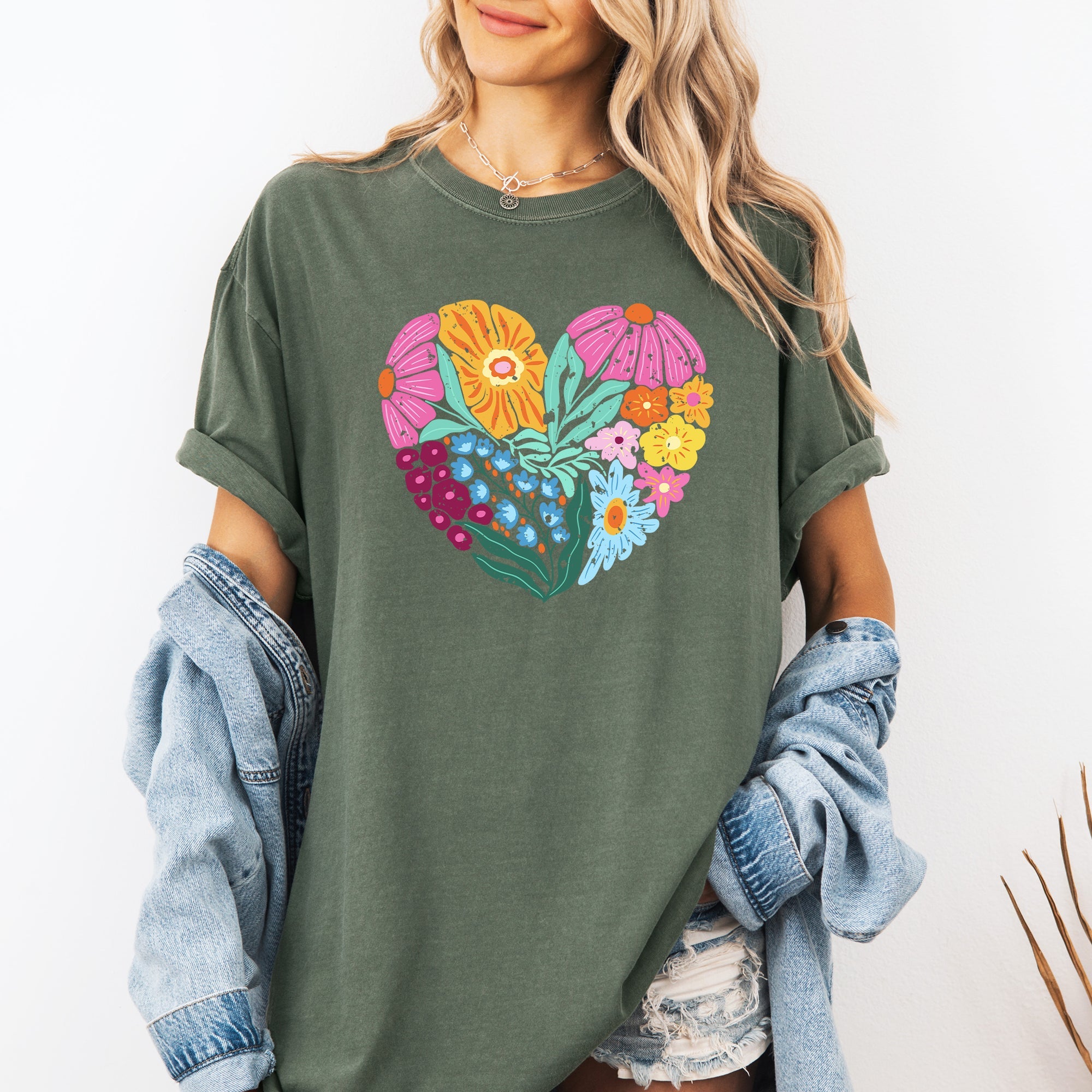 Floral Heart Folk Art Retro Flowers Vintage Botanical Illustration Style Comfort Colors Tee