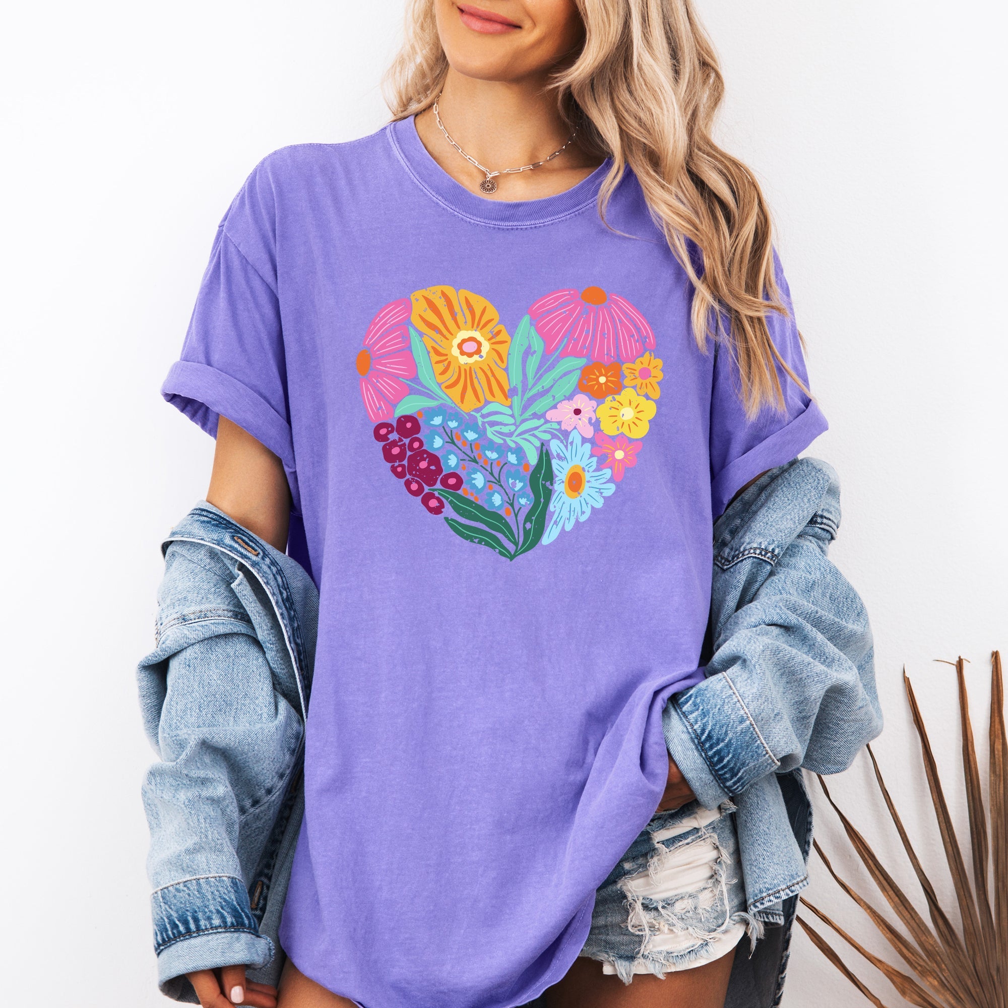 Floral Heart Folk Art Retro Flowers Vintage Botanical Illustration Style Comfort Colors Tee