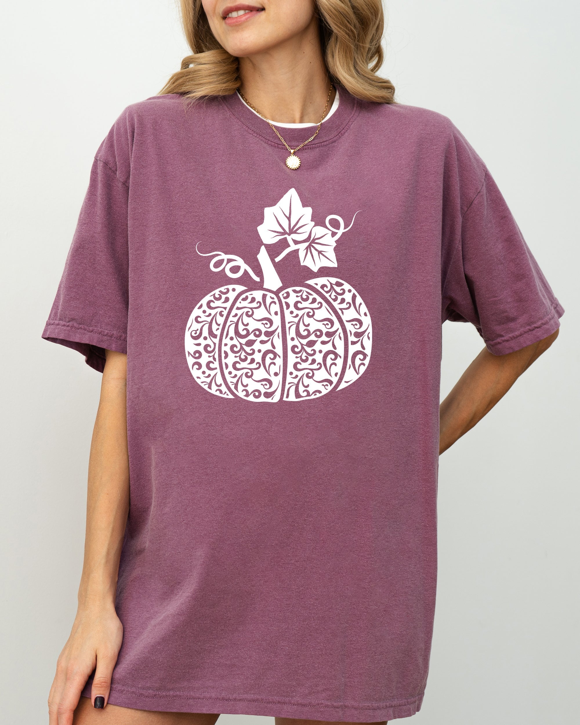 Folk Art Pumpkin Autumnal Festival Thanksgiving Halloween Seasonal Decor Print Comfort Colors Tee