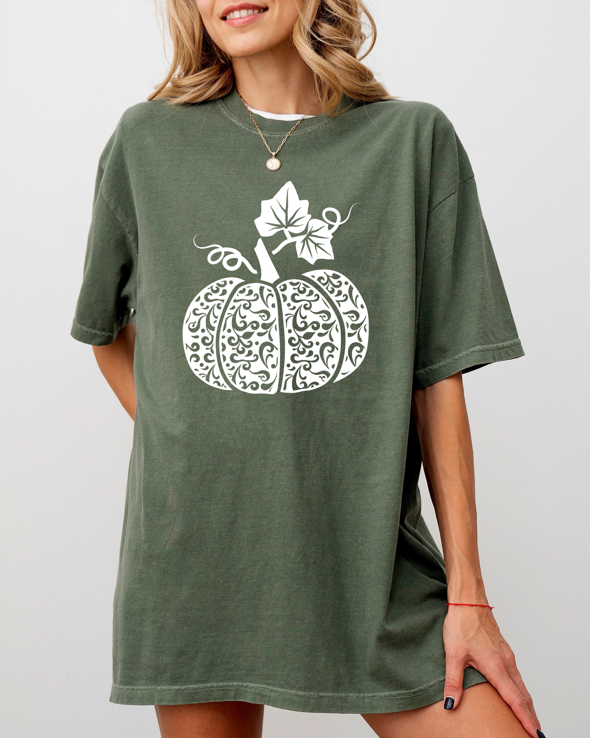 Folk Art Pumpkin Autumnal Festival Thanksgiving Halloween Seasonal Decor Print Comfort Colors Tee