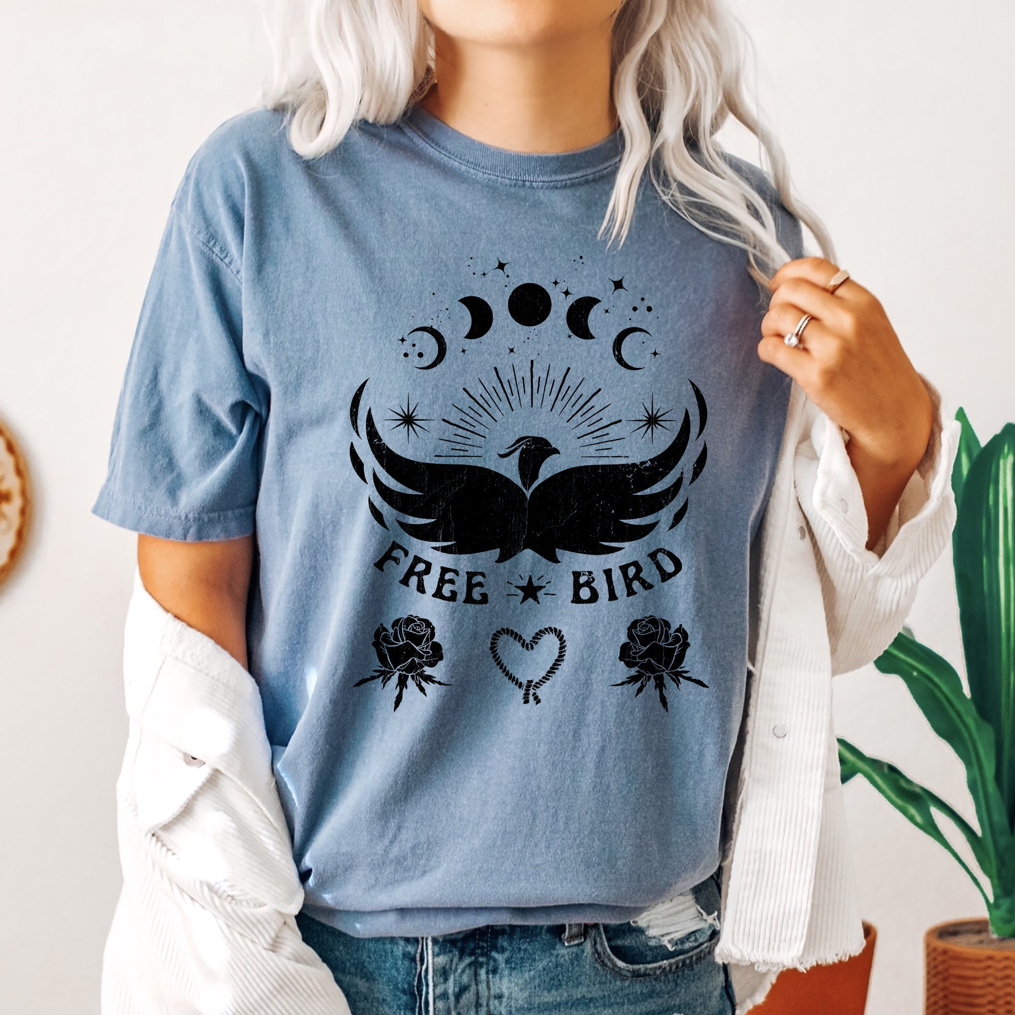 Free Bird Western Country Rock Music Bird Cowboy Vintage Distressed Graphic Artwork Comfort Colors Tee