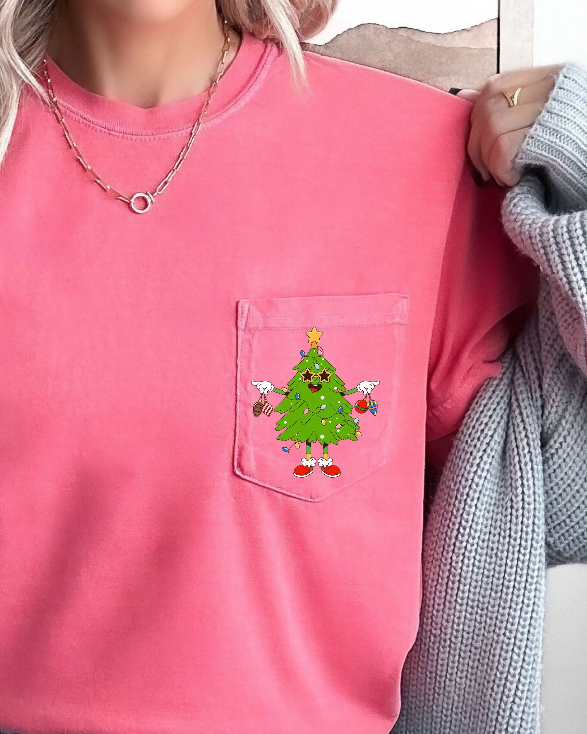 Funny Christmas Tree Pocket Santa Snow Winter Xmas Festive Vintage Style Holiday Illustration Comfort Colors Tee