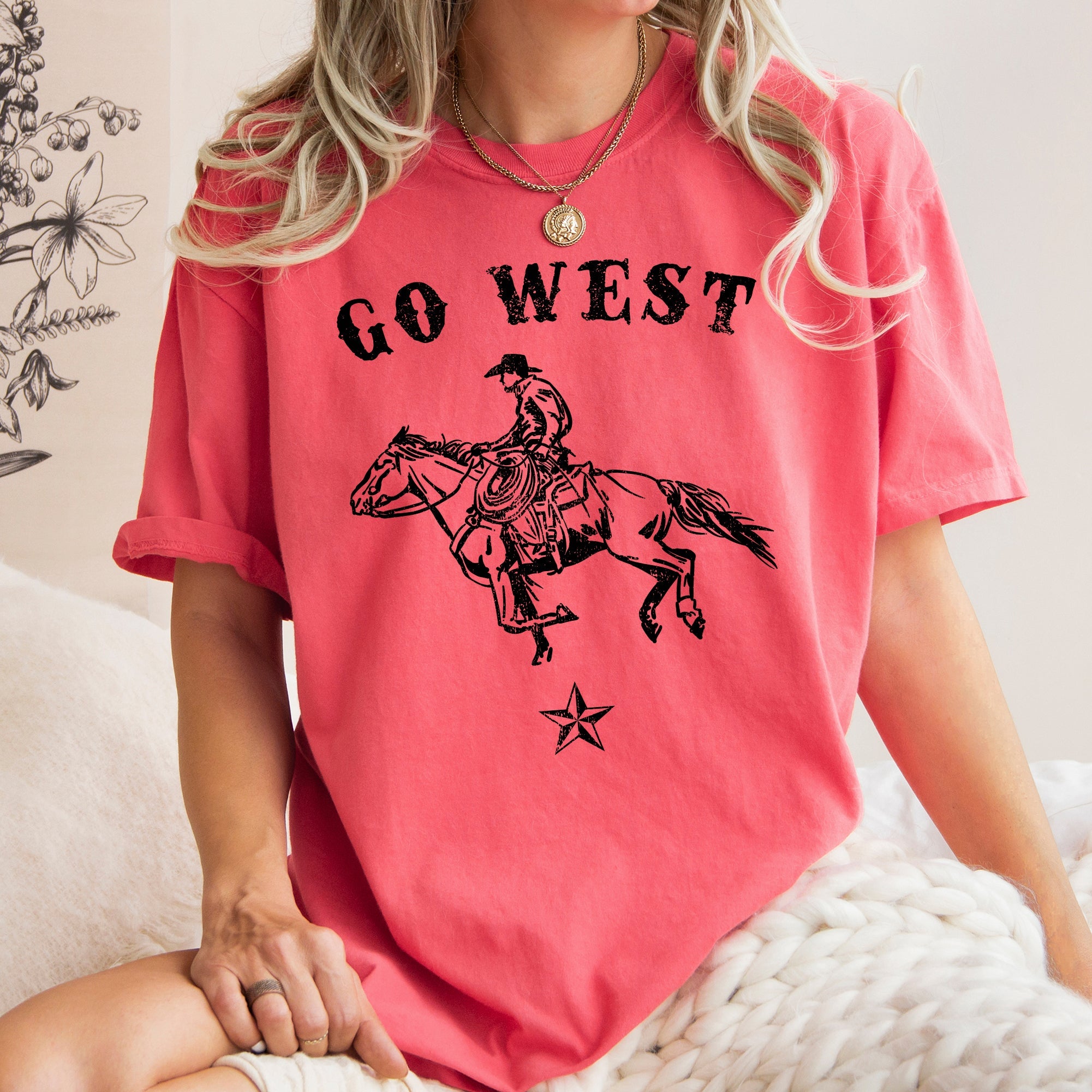 Go West Cowboy Horse Western Retro Vintage Cowboy Style Heritage Edition Comfort Colors Tee