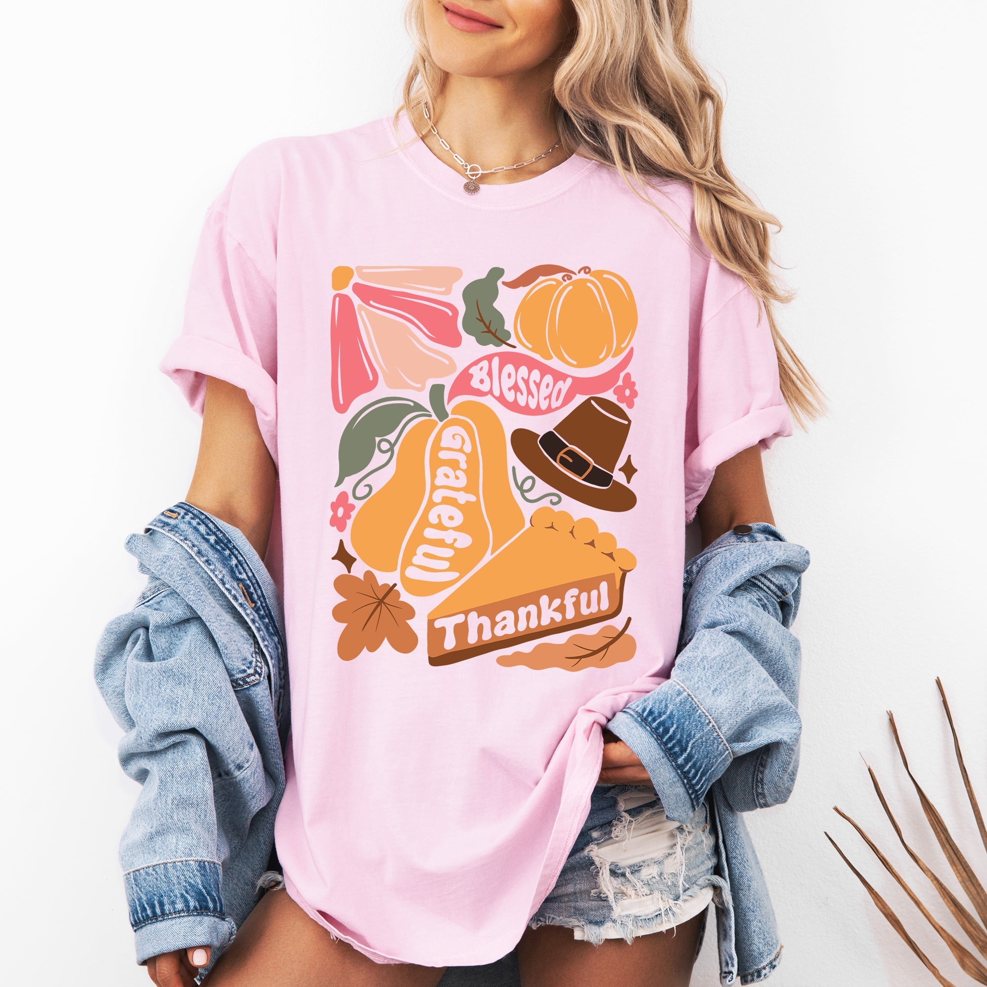 Grateful Thankful Blessed Autumn Thanksgiving Flowers Pumpkins Pilgrims Comfort Colors Tee
