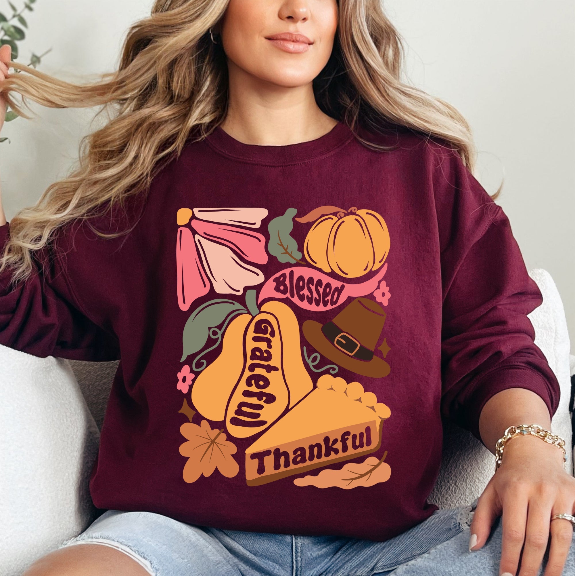 Grateful Thankful Blessed Autumn Thanksgiving Flowers Pumpkins Pilgrims Sweatshirt