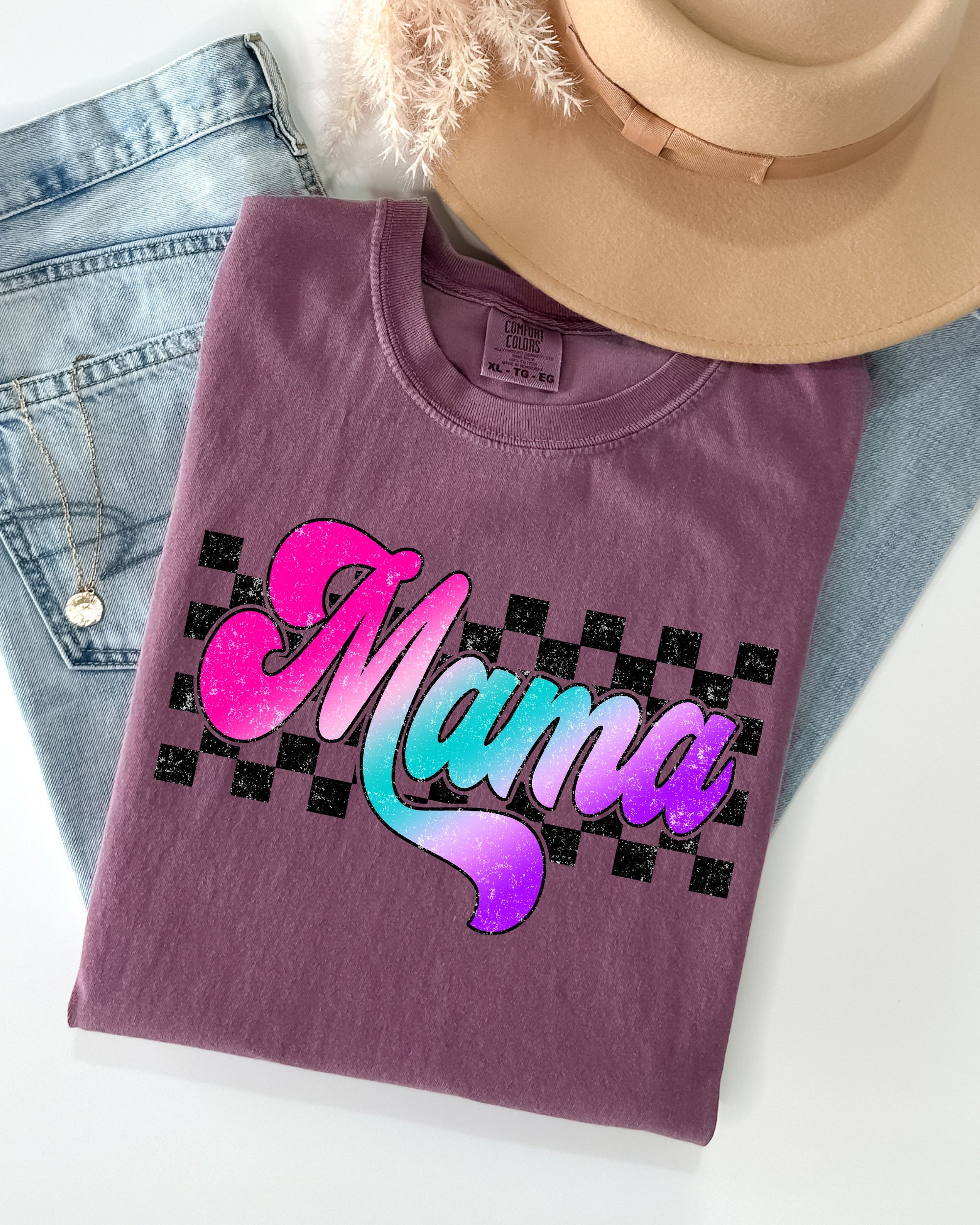 Groovy Mama Checkered Lightning Bolt Colorful Retro Vintage Mom Comfort Colors Tee